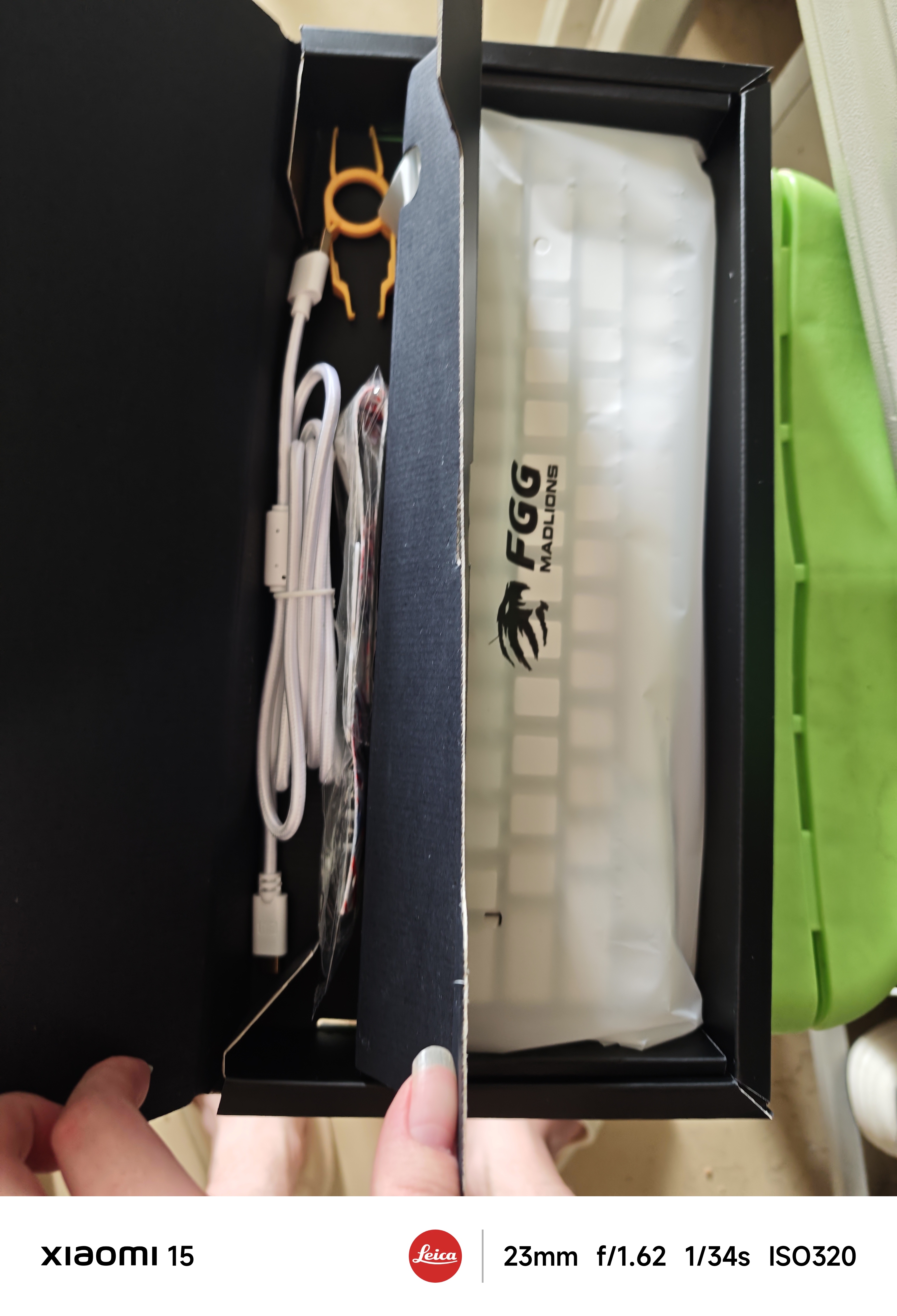 美加狮MAD 60 68 HE/MAD 68 Pro磁轴键盘有线连接客制化61/68键网页驱动台式笔记本电竞游戏键盘蝴蝶键帽 MAD 68 RGB 白色 磁珀轴Pro 实拍图