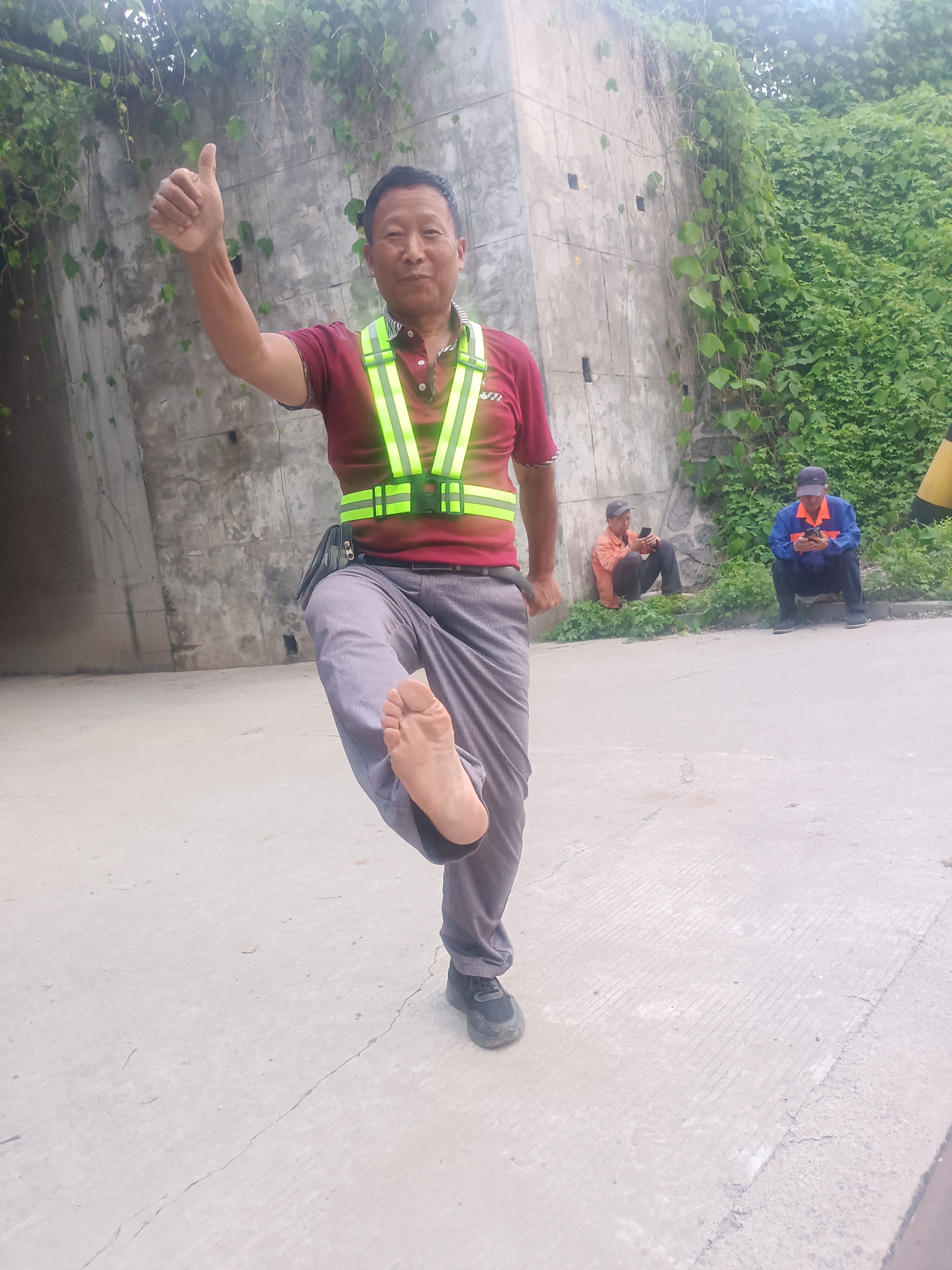 腾驰 反光背心反光背带跑步运动安全警示弹力带环卫马甲工作服 卡扣款 实拍图