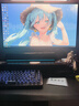 泰坦军团26.5英寸 QD-OLED 2K 240Hz 原生10bit DeltaE≤1硬件低蓝光 自适应底座 防烧屏 电竞显示器G2785S 实拍图
