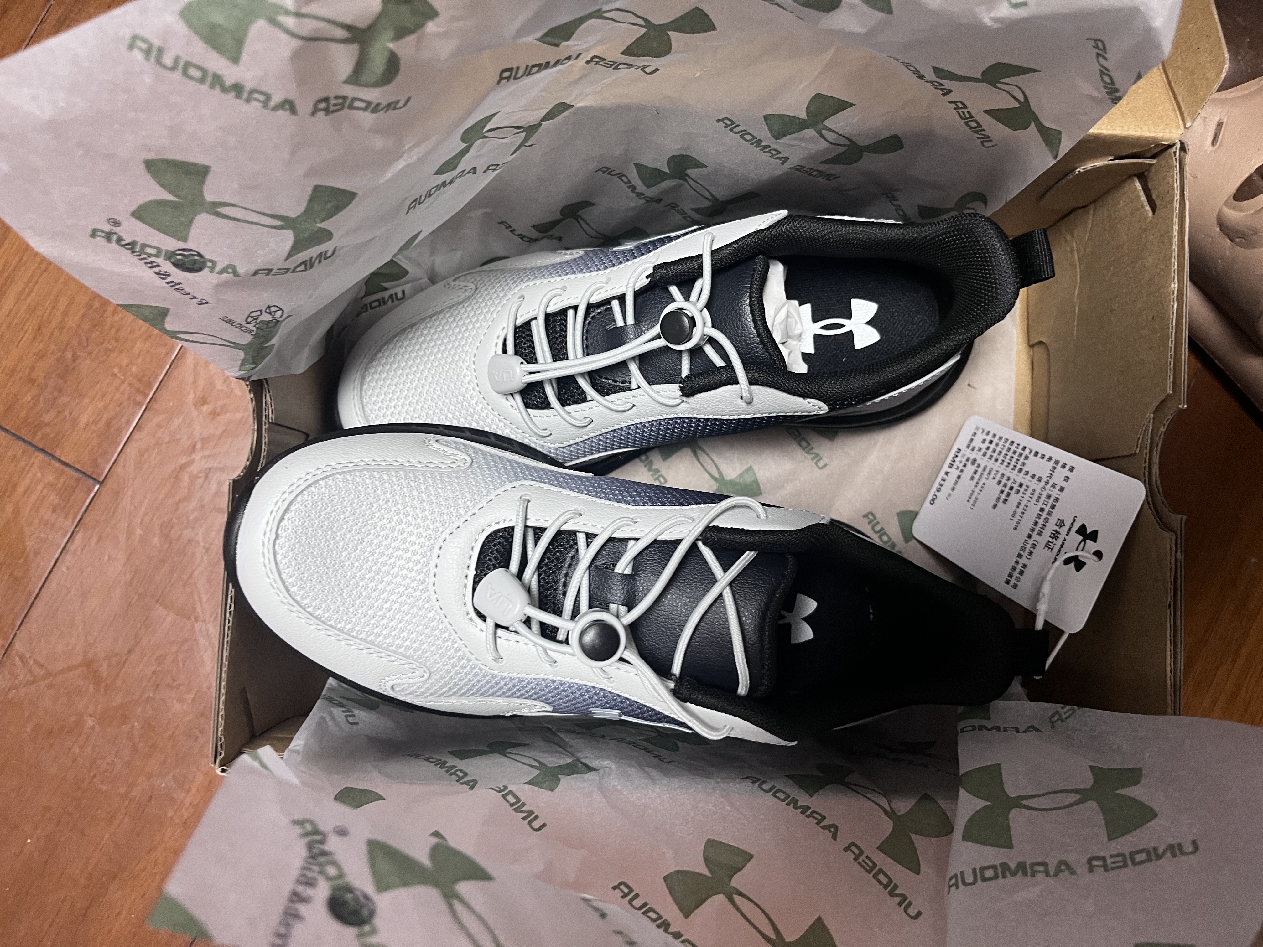 安德玛（Under Armour）童鞋儿童运动鞋男女童休闲透气耐磨大童鞋青少年跑鞋 实拍图