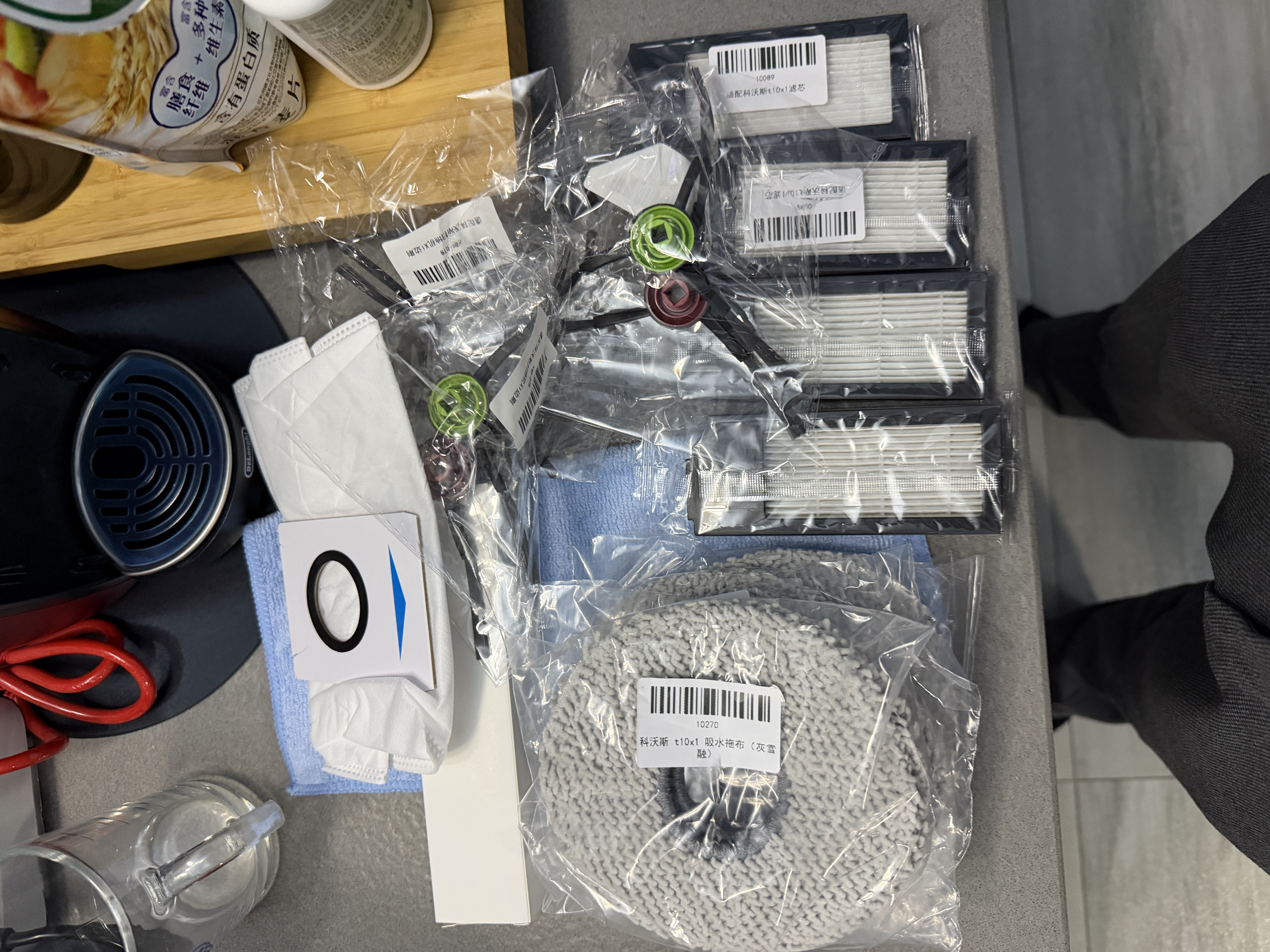 克鲁克 适配科沃斯扫地机器人配件X1 OMNI/TURBO 边刷抹布滤芯水箱支架尘盒清洁液海帕滤网 豪华耗材套装【经典款】 实拍图