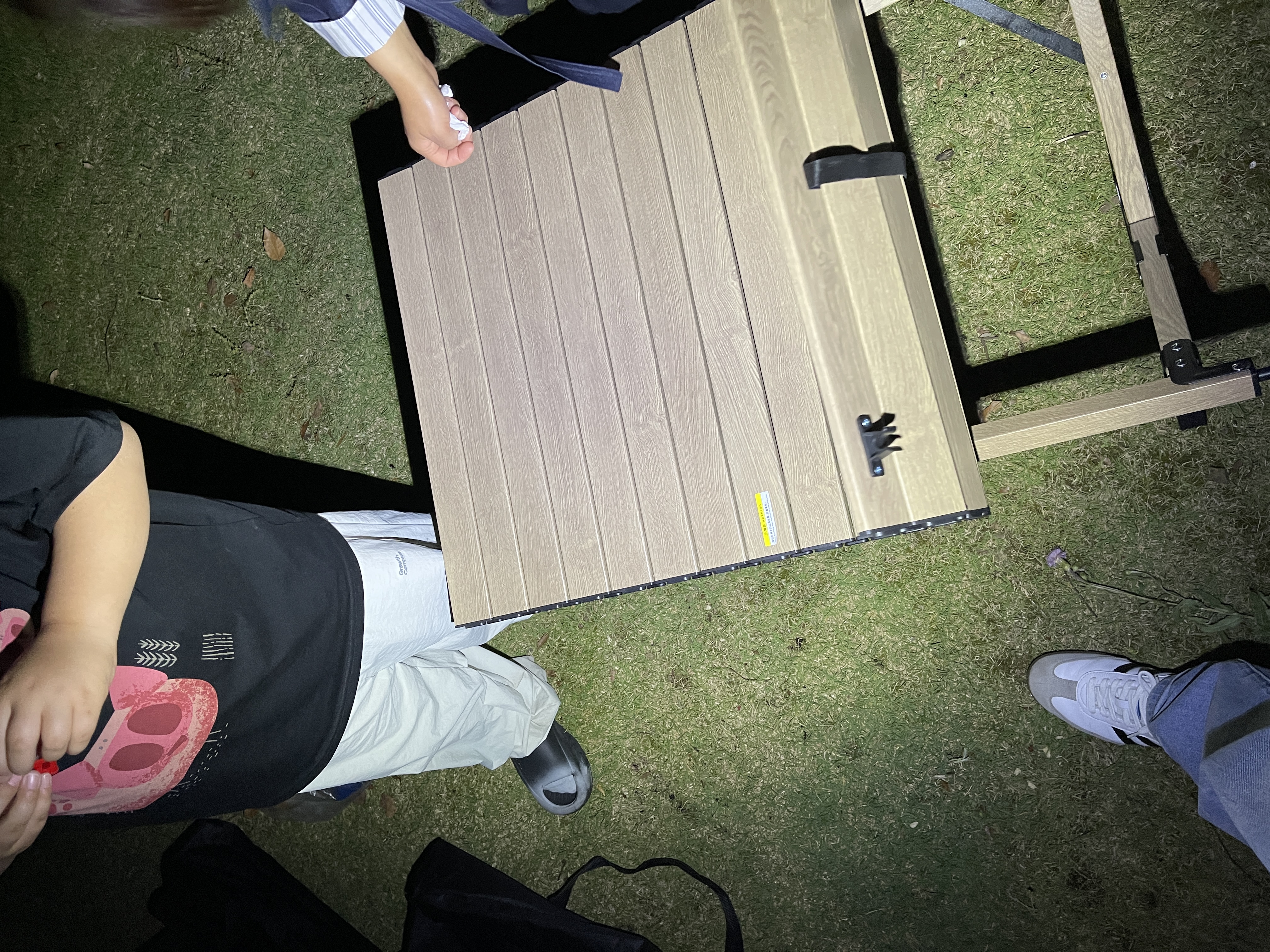 牧高笛（MOBIGARDEN）山涧蛋卷桌 户外露营便携式餐桌轻量可折叠铝合金蛋卷桌 原木色M 实拍图