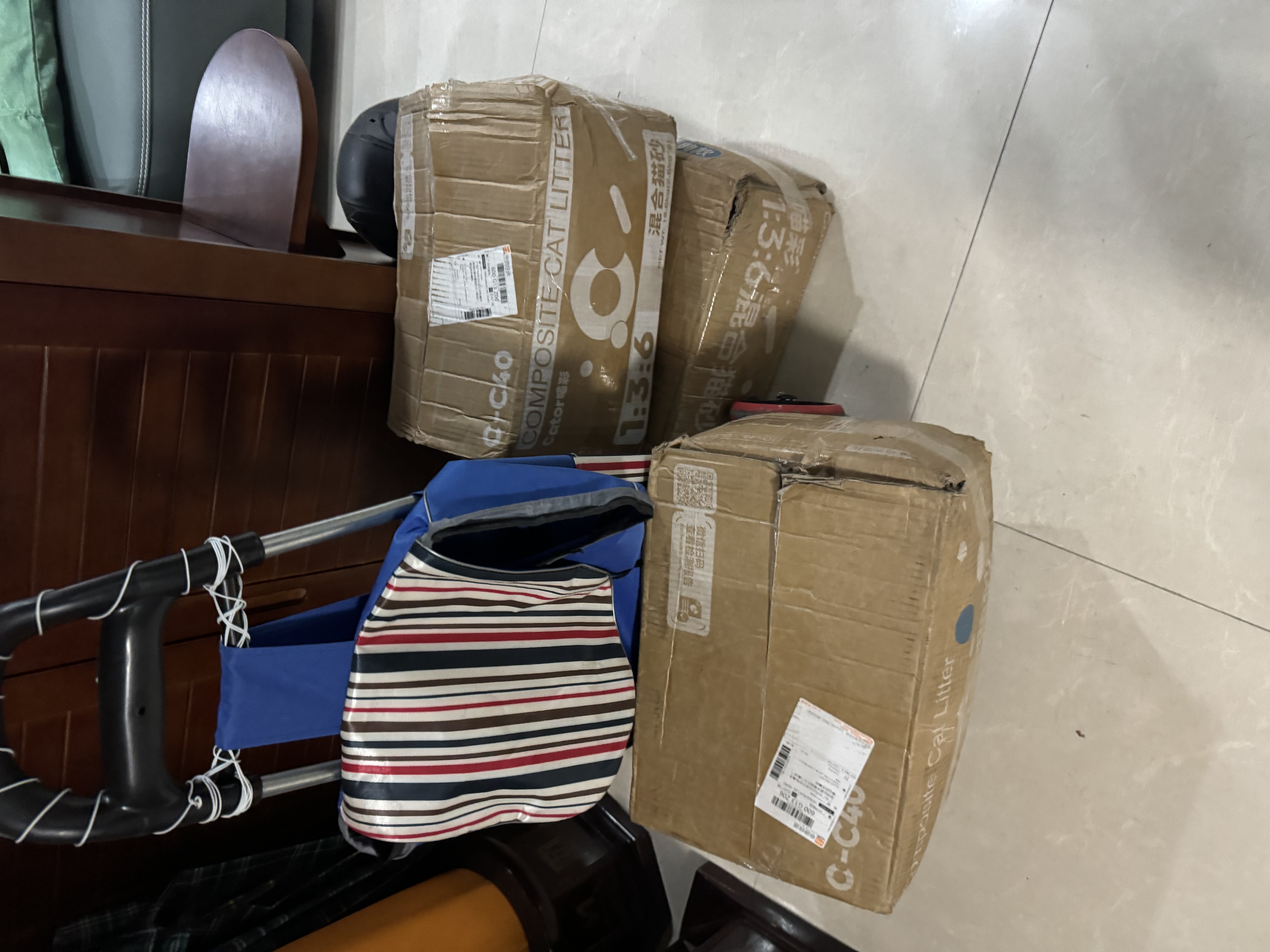 喵彩豆腐猫砂除臭混合膨润土猫砂低粉尘易结团猫咪吸臭防臭京东专供 【除臭爆款】经典好用5.2斤*18包（15天强除臭） 实拍图