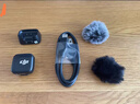 大疆（DJI）Mic Mini 迷你无线麦克风 蓝牙直播降噪领夹麦 手机相机采访 vlog 直播录音收音麦 【相机+手机可用】一拖二（含充电盒） 官方标配【适配安卓+苹果15/16/17系列】 实拍图