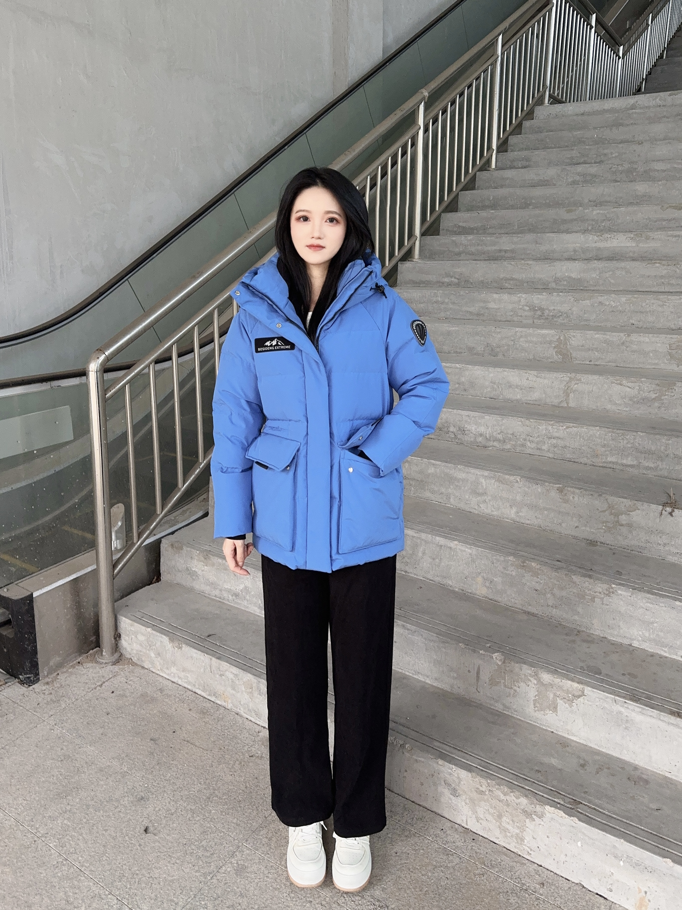 波司登（BOSIDENG）反季羽绒羽绒服女士加厚90绒鹅绒连帽商场同款时尚百搭休闲外套 光影蓝|5A38 XS 155/80A 体重约100斤以内 实拍图
