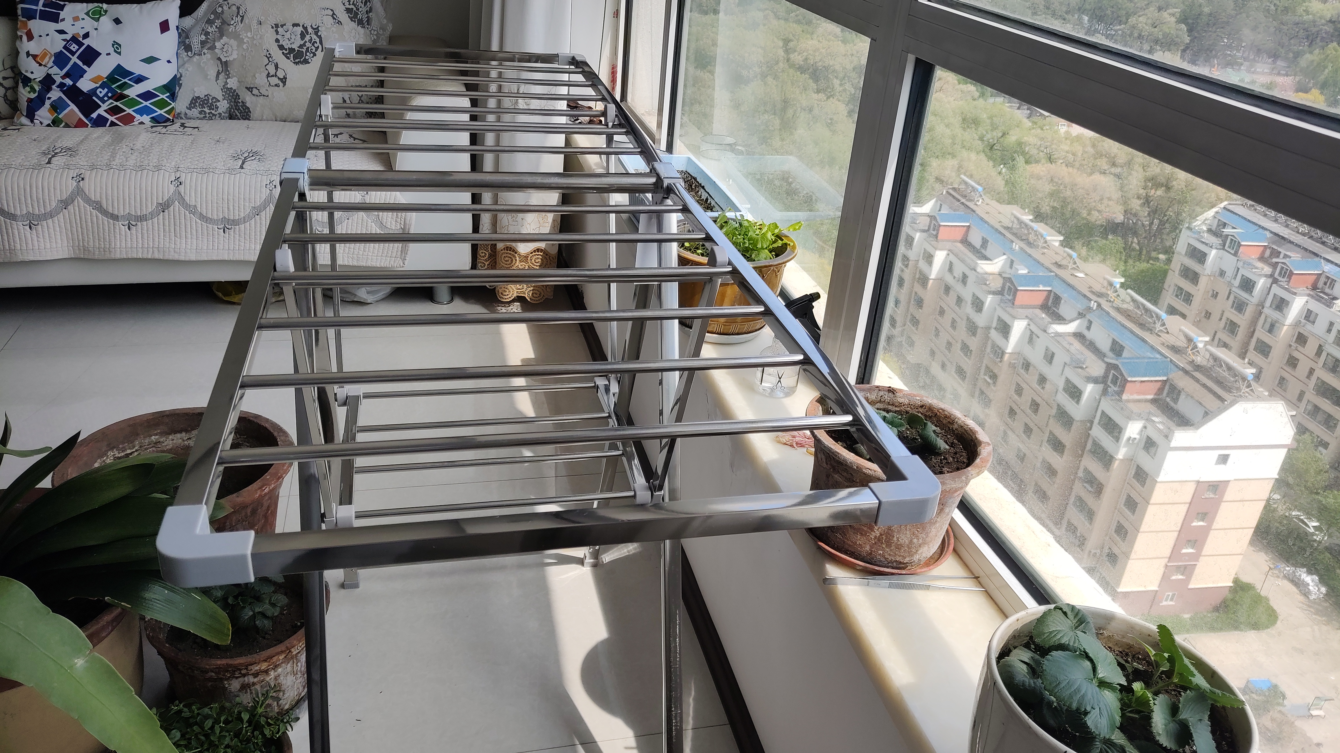 盼盼晾衣架不锈钢落地折叠翼型室内外晒被尿布架PP-400U不锈钢plus版 实拍图