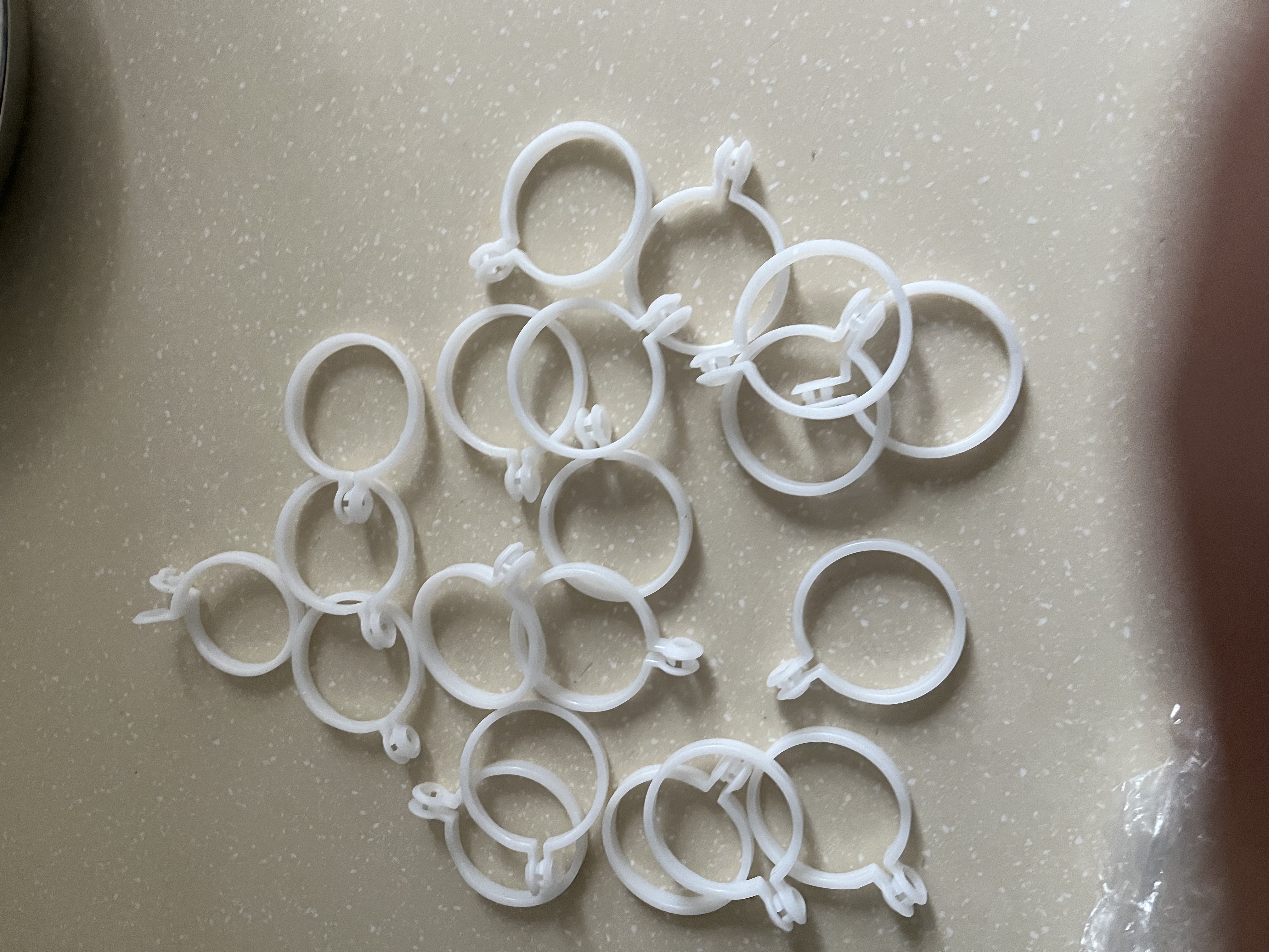 铭聚布艺（MINGJU）窗帘成品吊环罗马杆专用活扣挂环浴帘环窗帘杆配件开口吊环20支装 实拍图
