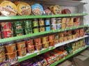 统一来一桶 红烧牛肉味 桶面 103g*12桶 整箱装 方便面速食面泡面 实拍图