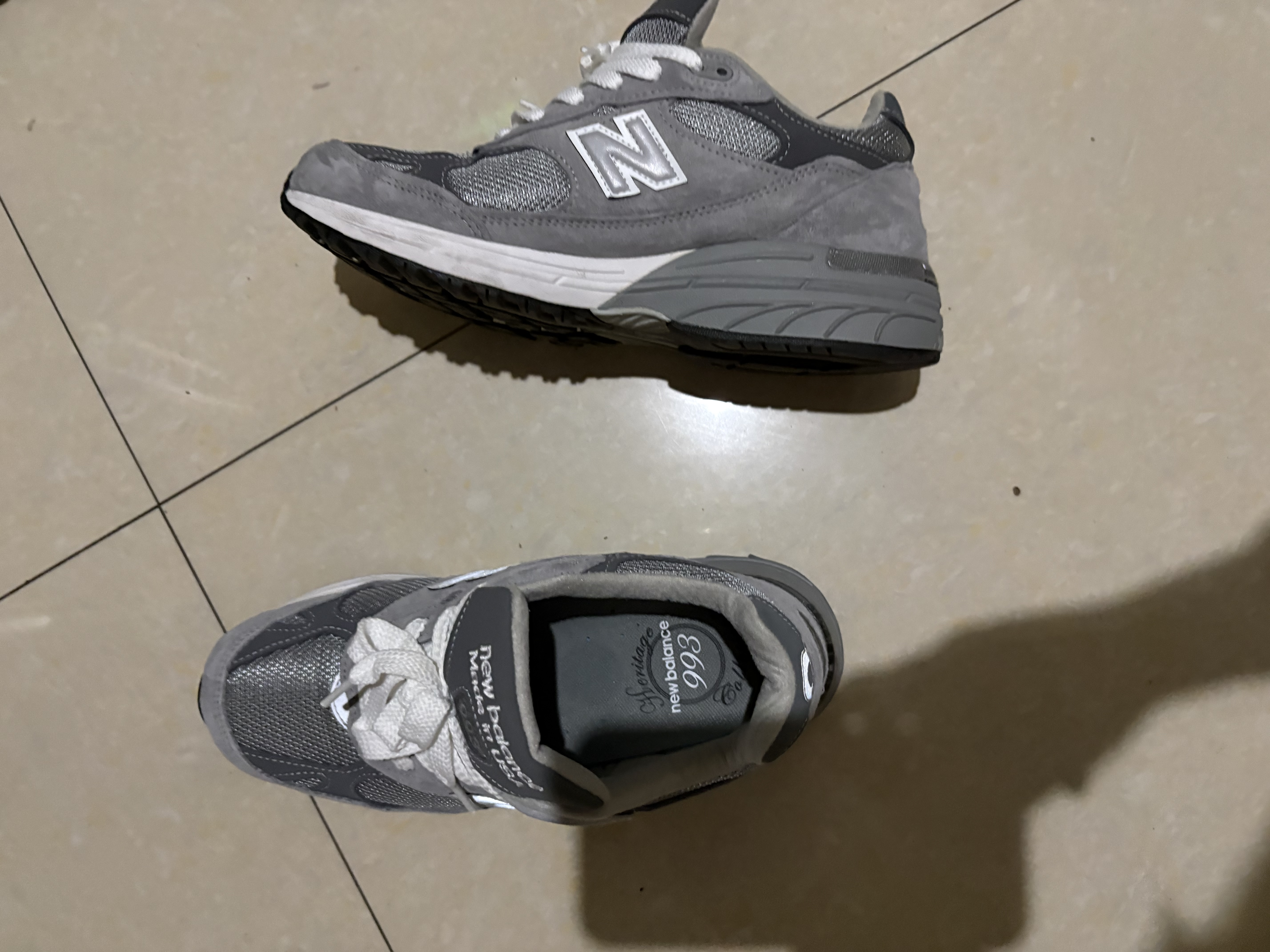 NEW BALANCE美产M993系列男款秋季复古户外耐磨灰色运动休闲鞋MR993GL 40 实拍图
