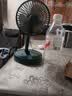 电风扇伸缩折叠小风扇宿舍家用静音充电型办公台式USB桌面宿舍大风力夏台面落地两用折叠电风扇 直插款 颜色随机 无档位开关1个装 实拍图