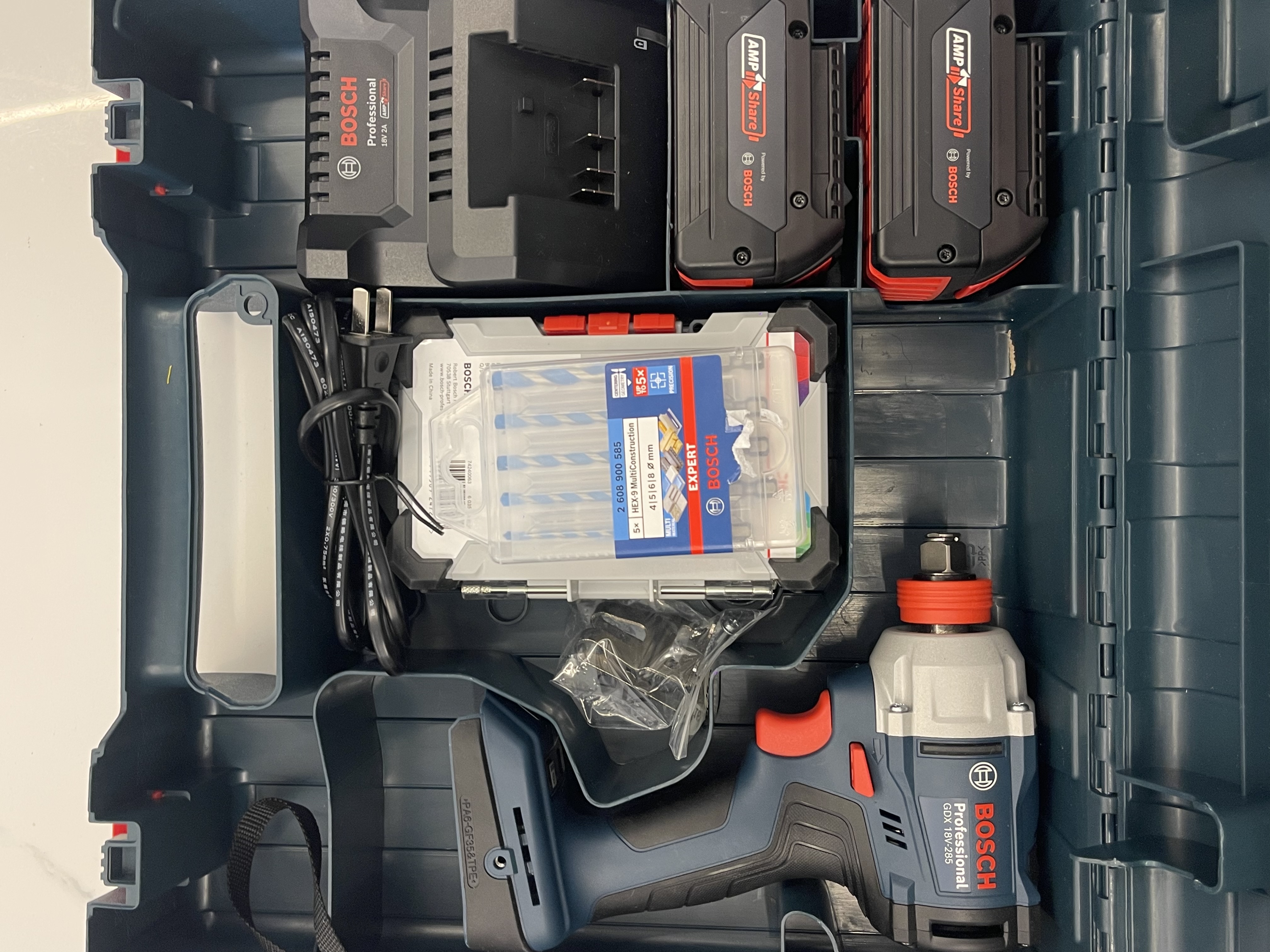 博世（BOSCH）冲击扳手起子机电扳285牛米大扭矩GDX 18V-285 锂电两电一充套装 实拍图