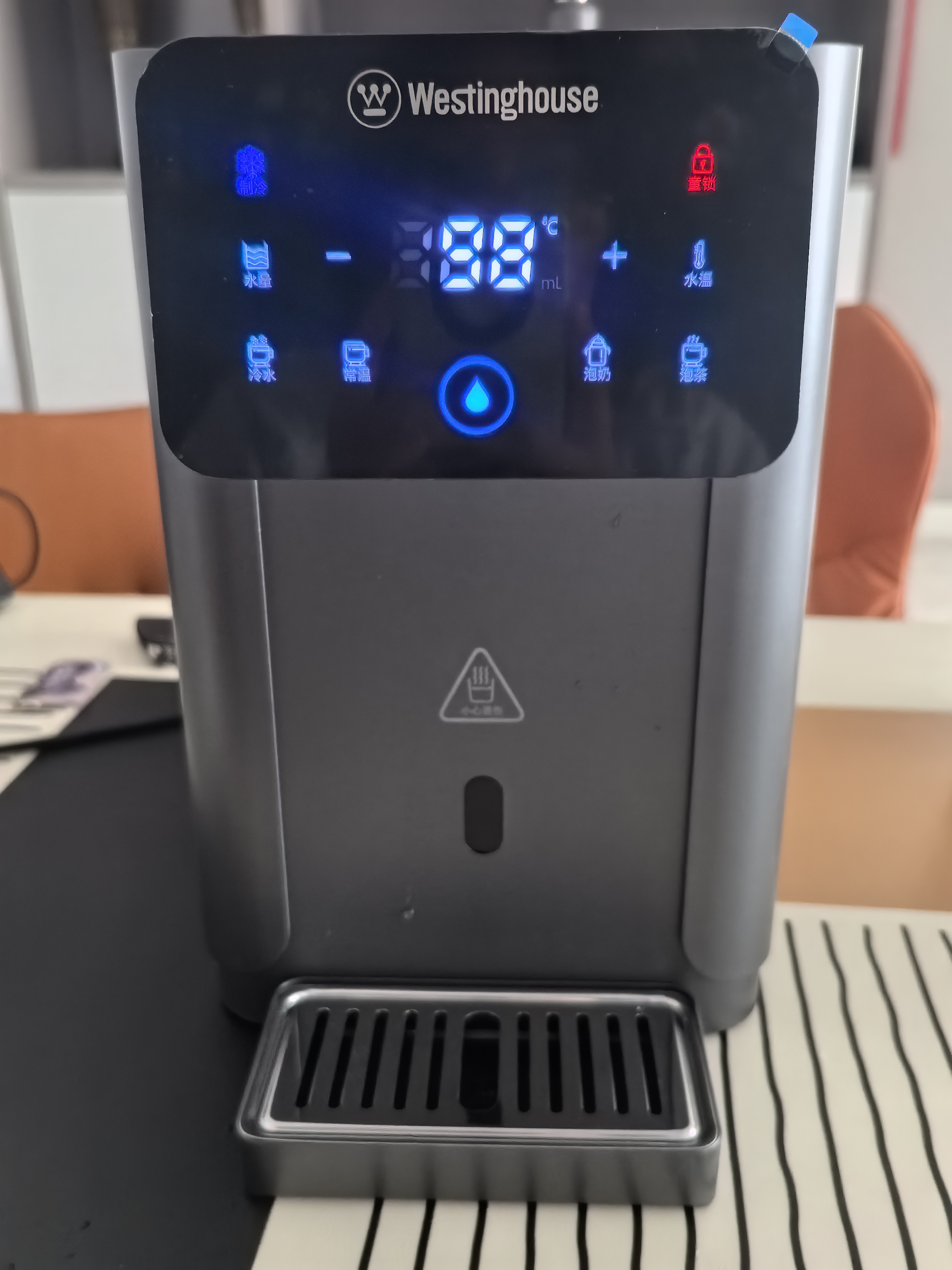 西屋（Westinghouse）即热式饮水机 曼哈顿台式小型饮水机家用 制冰水冷热含有钛不锈钢水箱办公室客厅免安装恒温直饮机 曼哈顿WFH40-W4S Pro升级款 即热制冷型 实拍图
