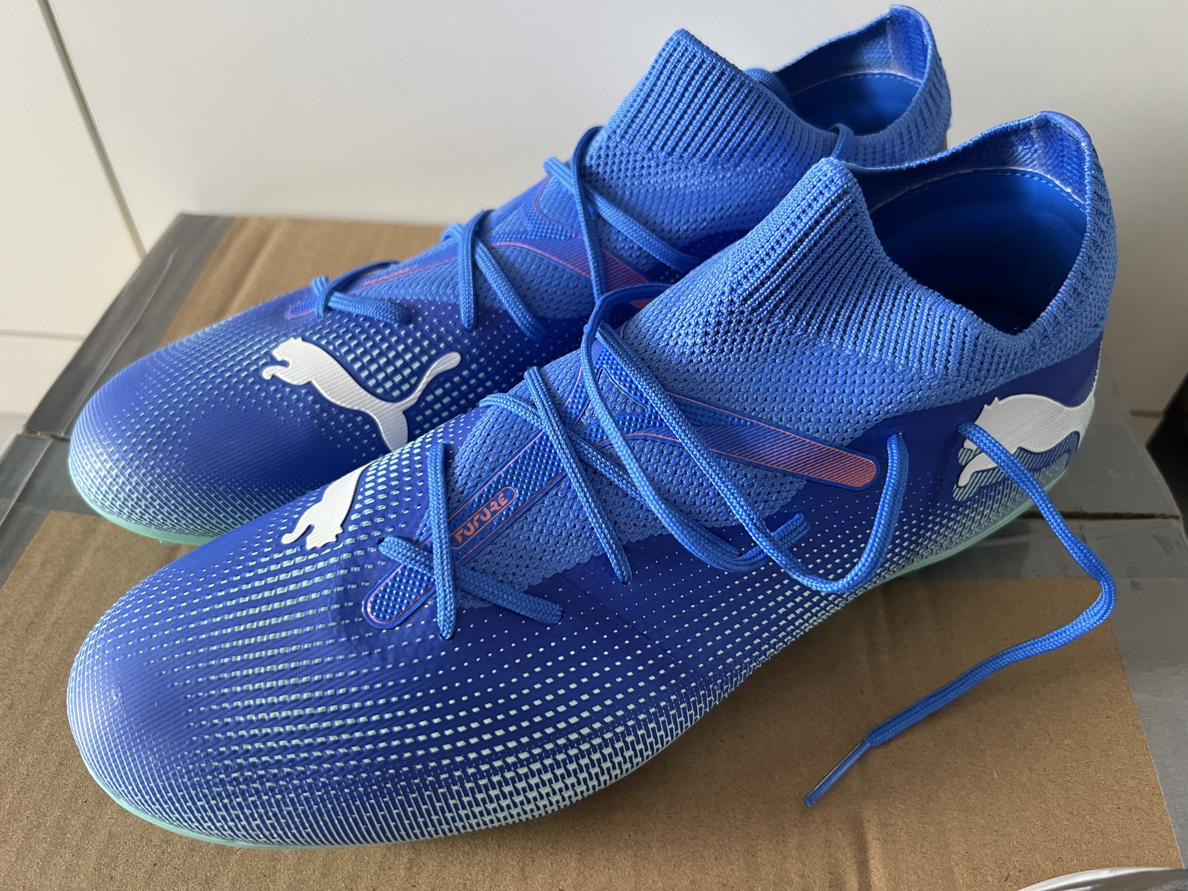 彪马PUMA MG支撑训练足球鞋男人造草坪钉鞋FUTURE 7 107934 42.5 实拍图