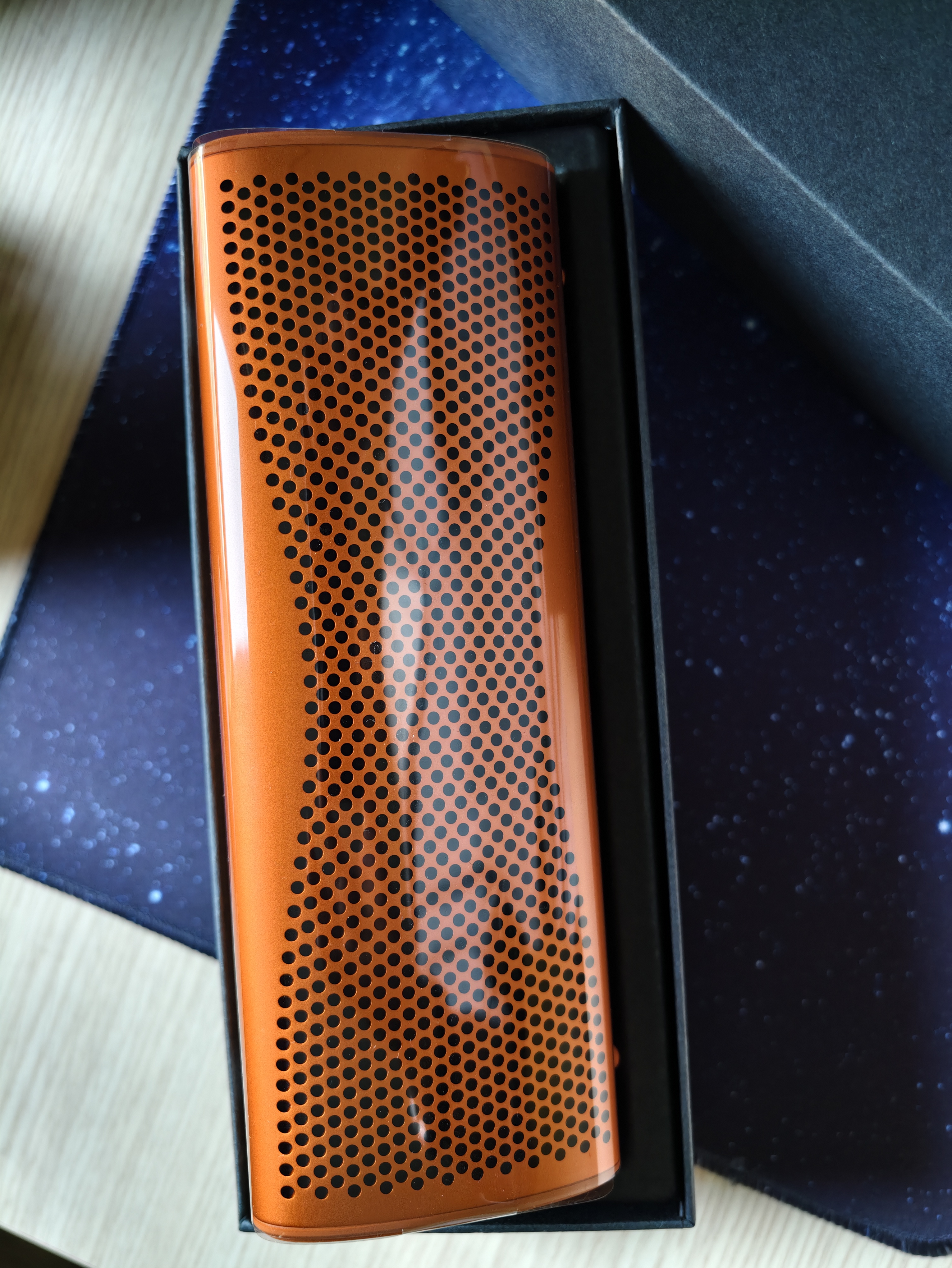 KEF Muo全新款无线蓝牙便携音响 户外防尘防水音箱家用HiFi长续航高保真小音响 生日礼物 补贴 雾琥珀 实拍图