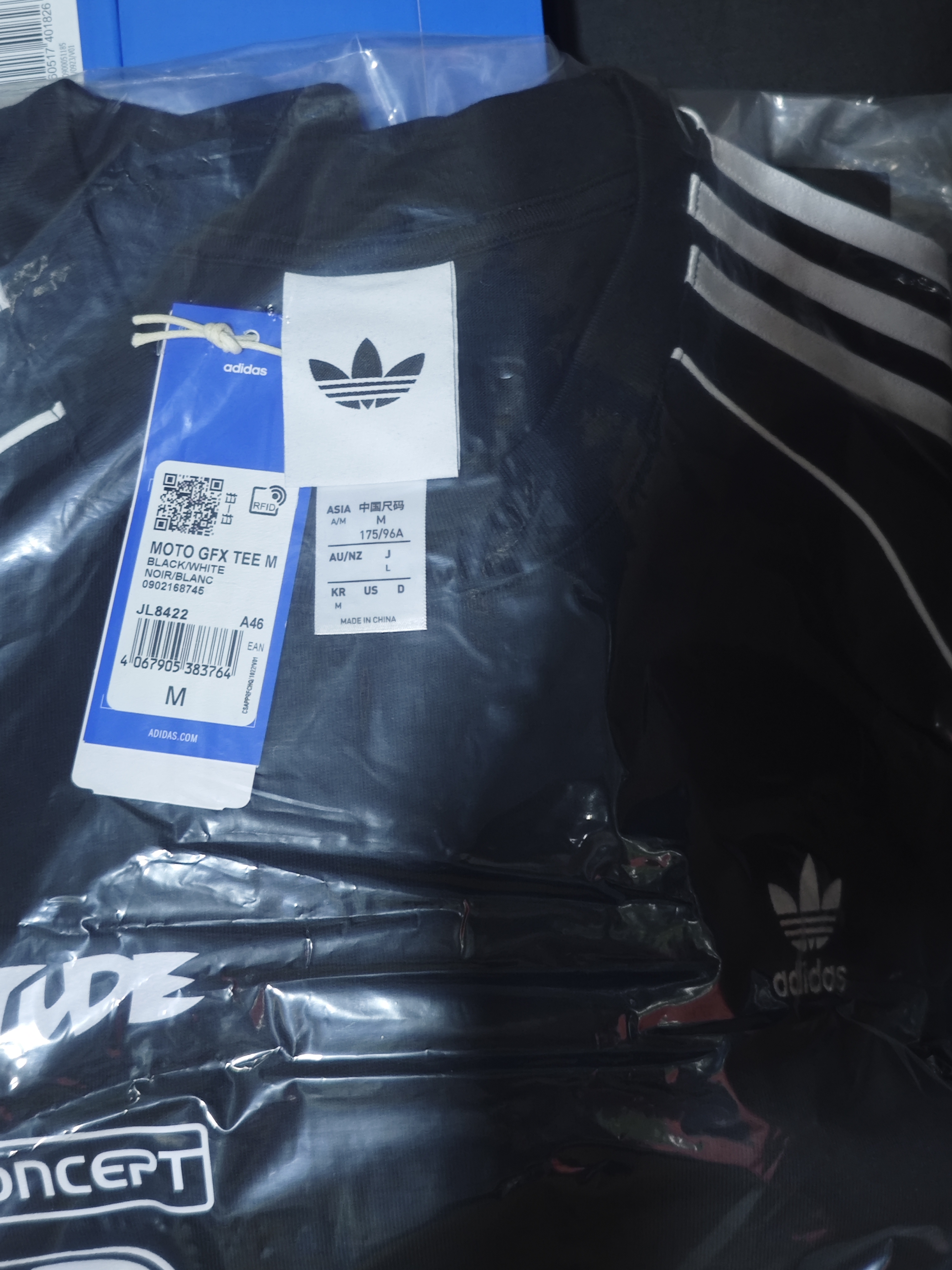 adidas「T头鞋」STADT经典时尚薄底运动板鞋男女阿迪达斯三叶草   黑色/汉玉白/浅猩红（推荐女生买小半码）   41 实拍图