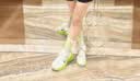 耐克NIKE女子跑步鞋缓震 迈柔VOMERO 18 运动鞋 HM6804-102白绿色36.5 实拍图
