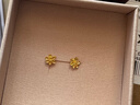 六福珠宝母亲节礼物 足金栀子花黄金耳钉 计价 G01G0027DS 约1.00克 实拍图