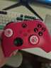 XBOX微软Xbox Series S/X无线Xbox手柄 XSS XSX 蓝牙游戏手柄 PC电脑 Xbox手柄 玫红粉+充电组+接收器 实拍图