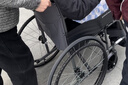 鱼跃(yuwell)轮椅车H051折叠老人轻便旅行手推车钢管免充气胎代步车 实拍图
