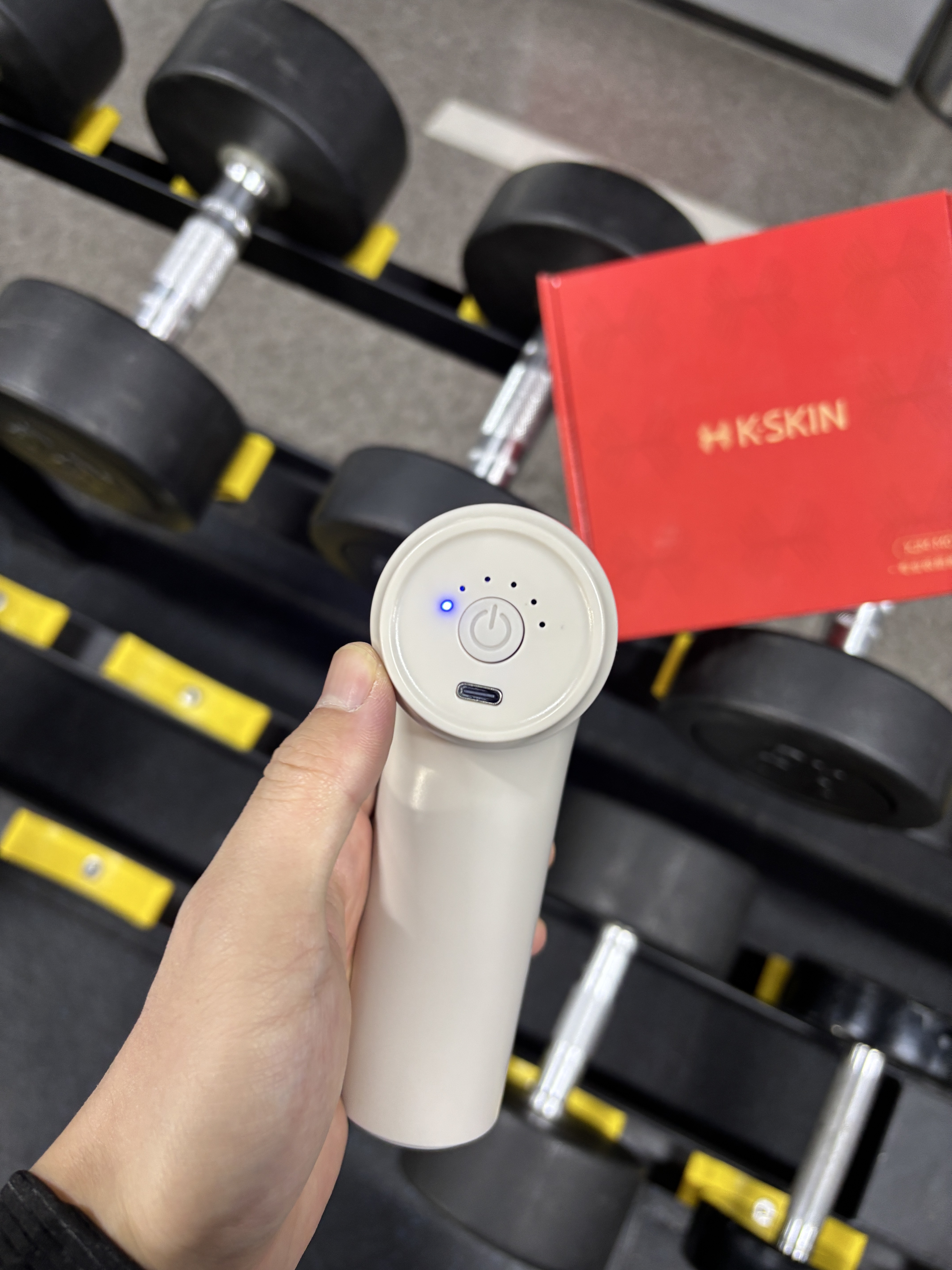 金稻筋膜枪按摩肌肉放松肩颈腿部全身按摩棒运动后深层按摩肌肉放松神器迷你便携男女实用年货送礼 奶茶色 经典款-1头 实拍图
