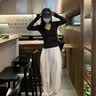 尤克达蒂（yookdd）打底衫黑色V领长袖t恤女2025新款秋冬内搭美式辣妹紧身收腰上衣潮 黑色V领内搭 M 实拍图