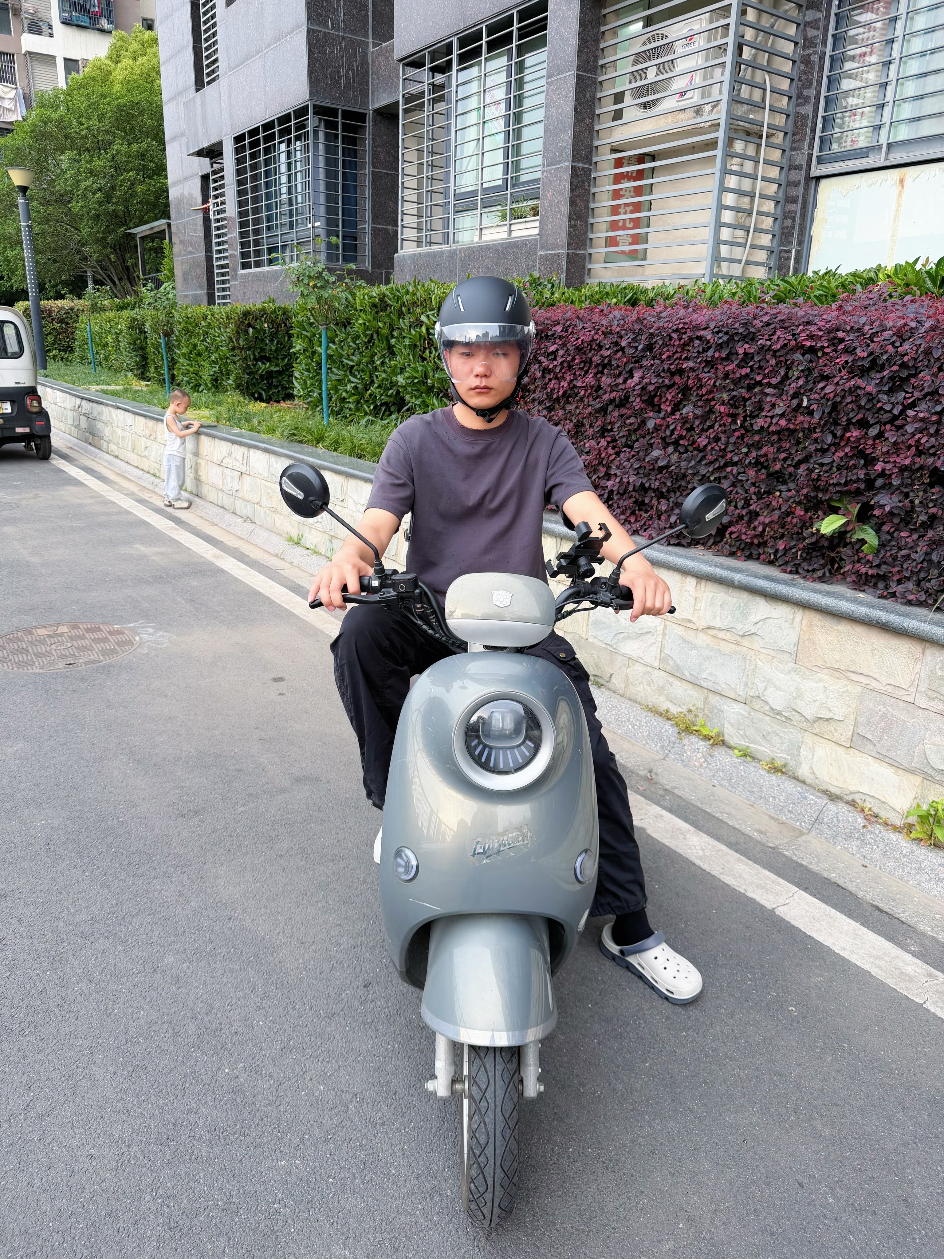 FGHGF3C认证特大码头盔大头围大号电动摩托车男四季通用夏季安全帽 【大头围专属丨透气风道】短镜-黑 实拍图