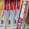 高露洁（Colgate）牙刷软毛超洁纤柔牙刷成人超细软毛独立包装3支男士女士 实拍图