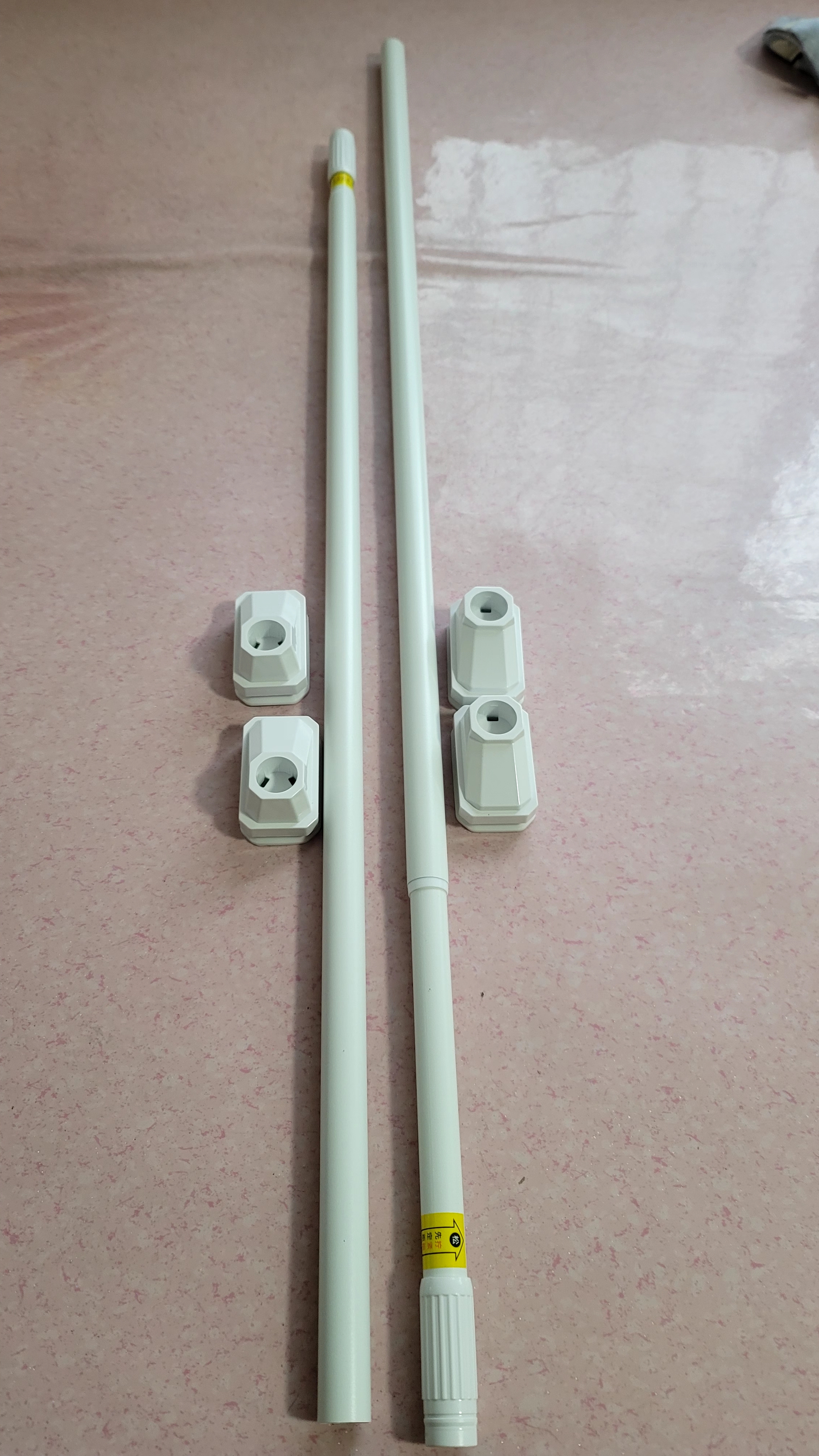 MYMOODHOUSE免打孔伸缩晾衣杆浴帘杆窗帘杆浴室挂衣撑杆可伸缩晾衣架110-200 实拍图