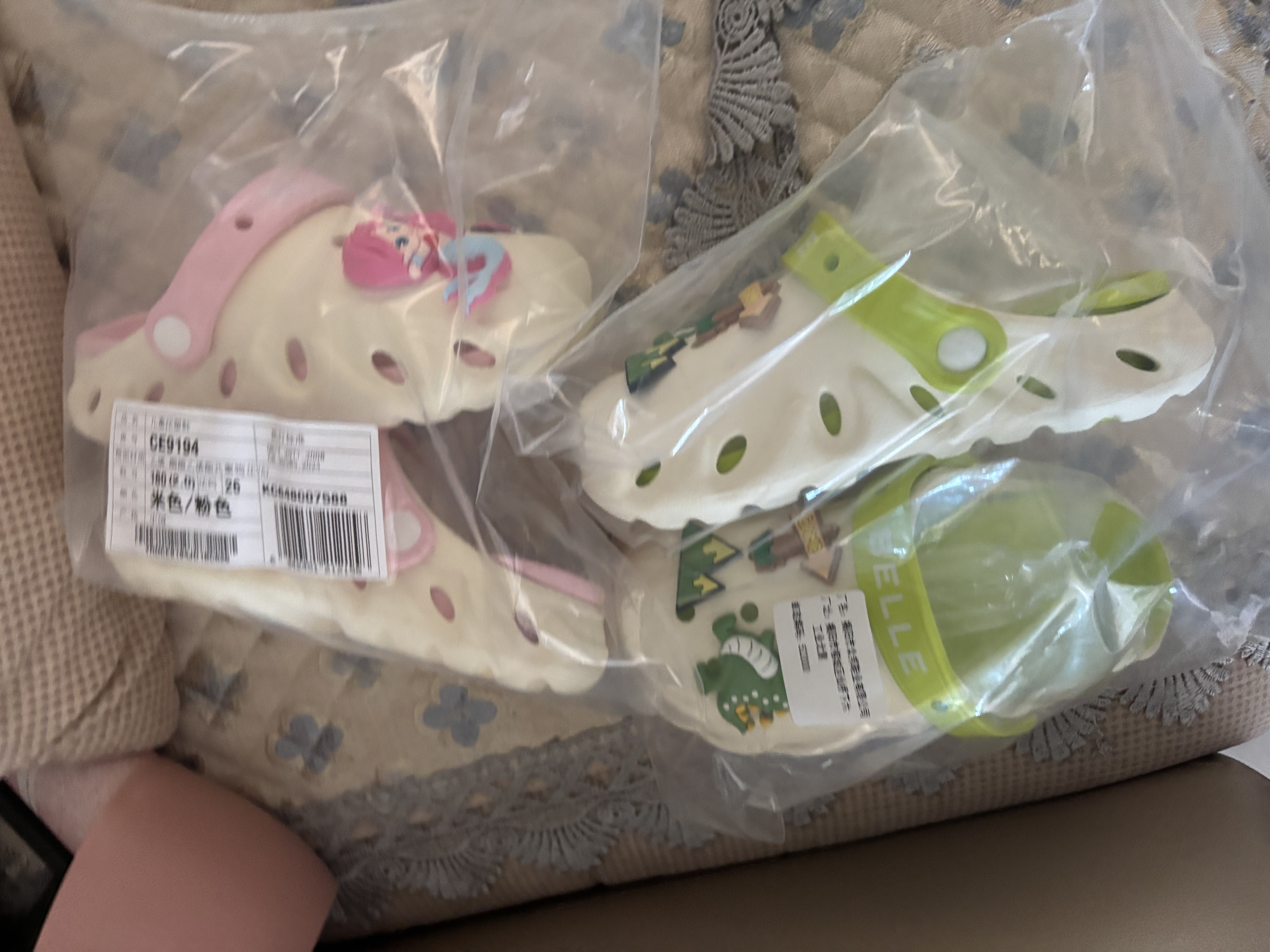 百丽童鞋26夏季新品男女童卡通洞洞鞋凉鞋宝宝拖鞋沙滩鞋绿色/米色28 实拍图