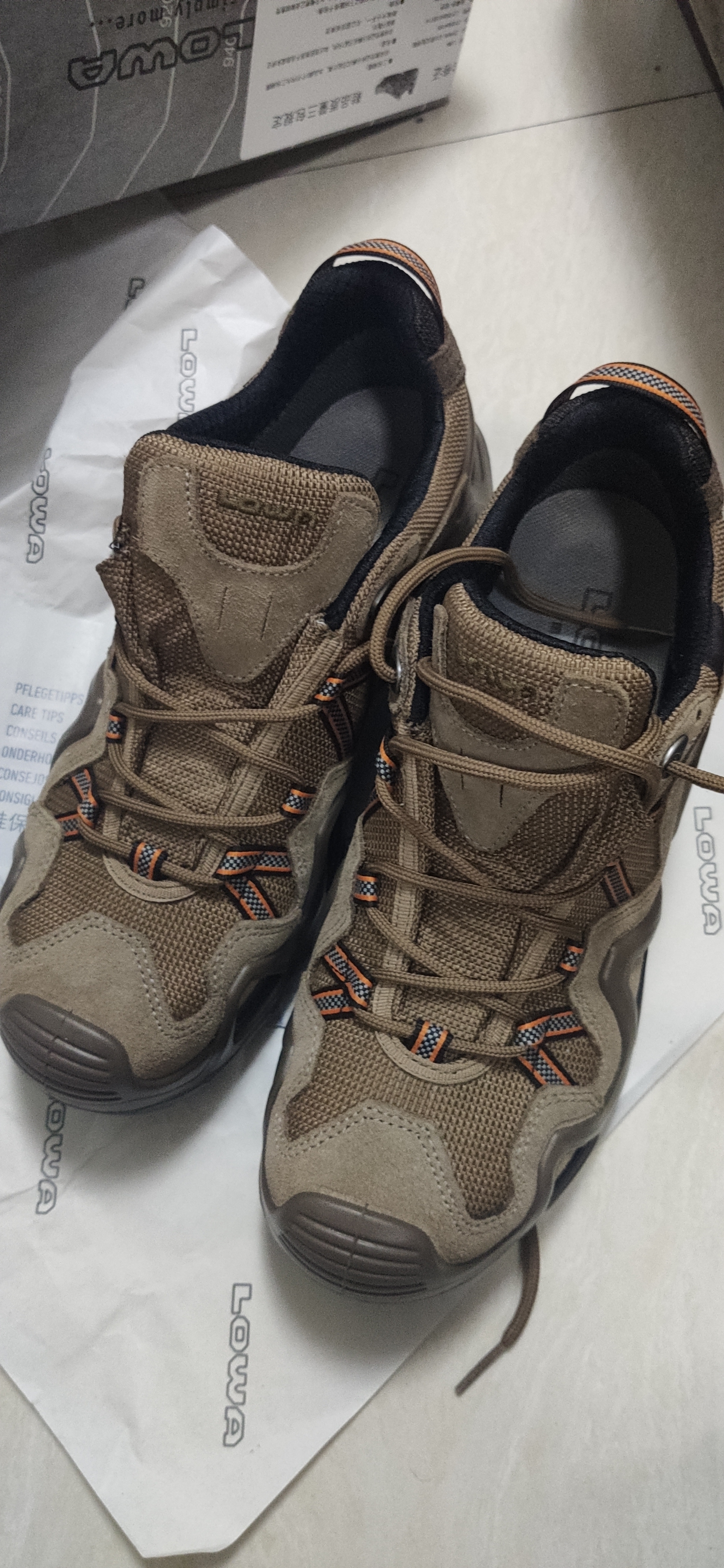 LOWA德国徒步鞋MK1户外作战靴防水防滑透气登山鞋 ZEPHYR GTX 男女款 浅褐色/棕色-男款 42 实拍图