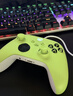 XBOX微软Xbox Series S/X无线Xbox手柄 XSS XSX 蓝牙游戏手柄 PC电脑 Xbox手柄 电光黄【送线/摆架】 实拍图