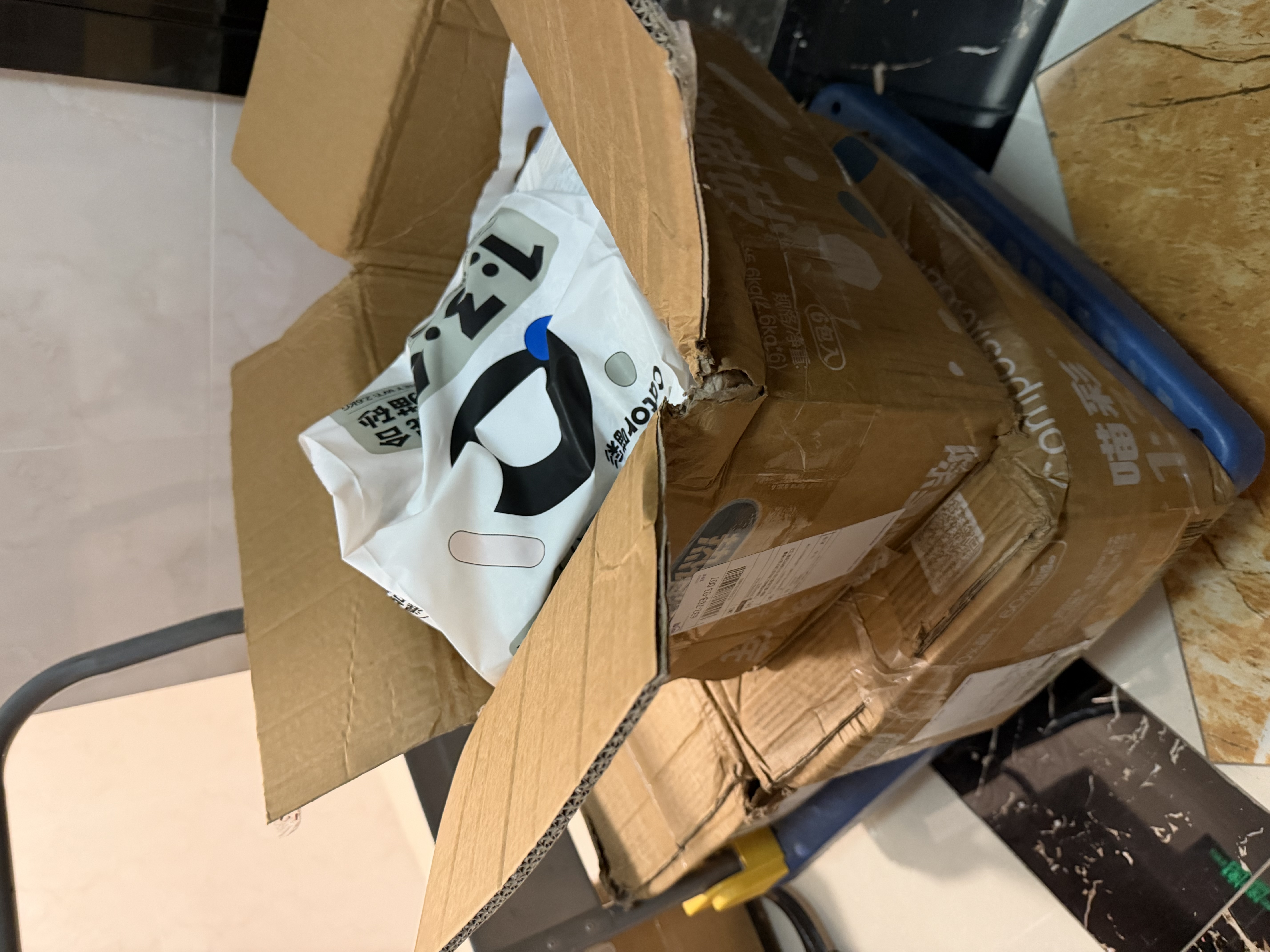 喵彩豆腐猫砂除臭混合膨润土猫砂低粉尘易结团猫咪吸臭防臭京东专供 【除臭爆款】经典好用5.2斤*18包（15天强除臭） 实拍图