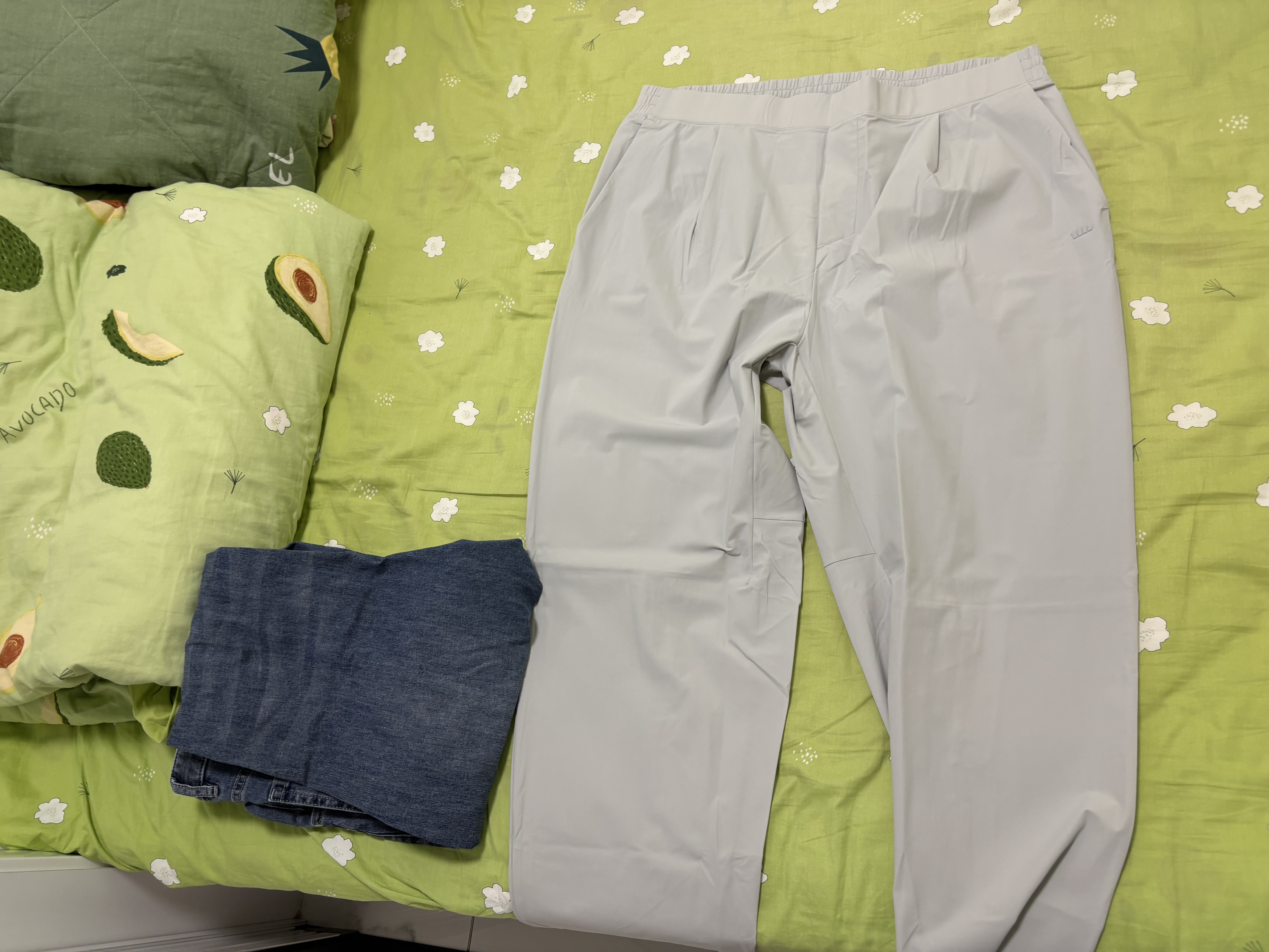 蕉下（beneunder）男士裤子夏季薄款弹力凉感直筒休闲裤高端冰丝男裤2026新款CC926 实拍图