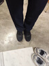 特步板鞋男鞋运动鞋夏季空军一号百搭小白鞋透气耐磨防滑黑色休闲鞋女 黑/黑底【男款透气网孔】 42 脚长26.5cm( 新法码42.5) 实拍图