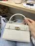 CHARLES&KEITH鳄鱼纹凯莉包手提斜挎婚包包女包生日礼物送女友CK2-50270880-1 Ivory象牙色 S 实拍图