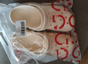 名创优品（MINISO）洞洞鞋男女夏季外穿沙滩凉鞋防滑厚底踩屎感包头凉拖鞋白色38-39 实拍图