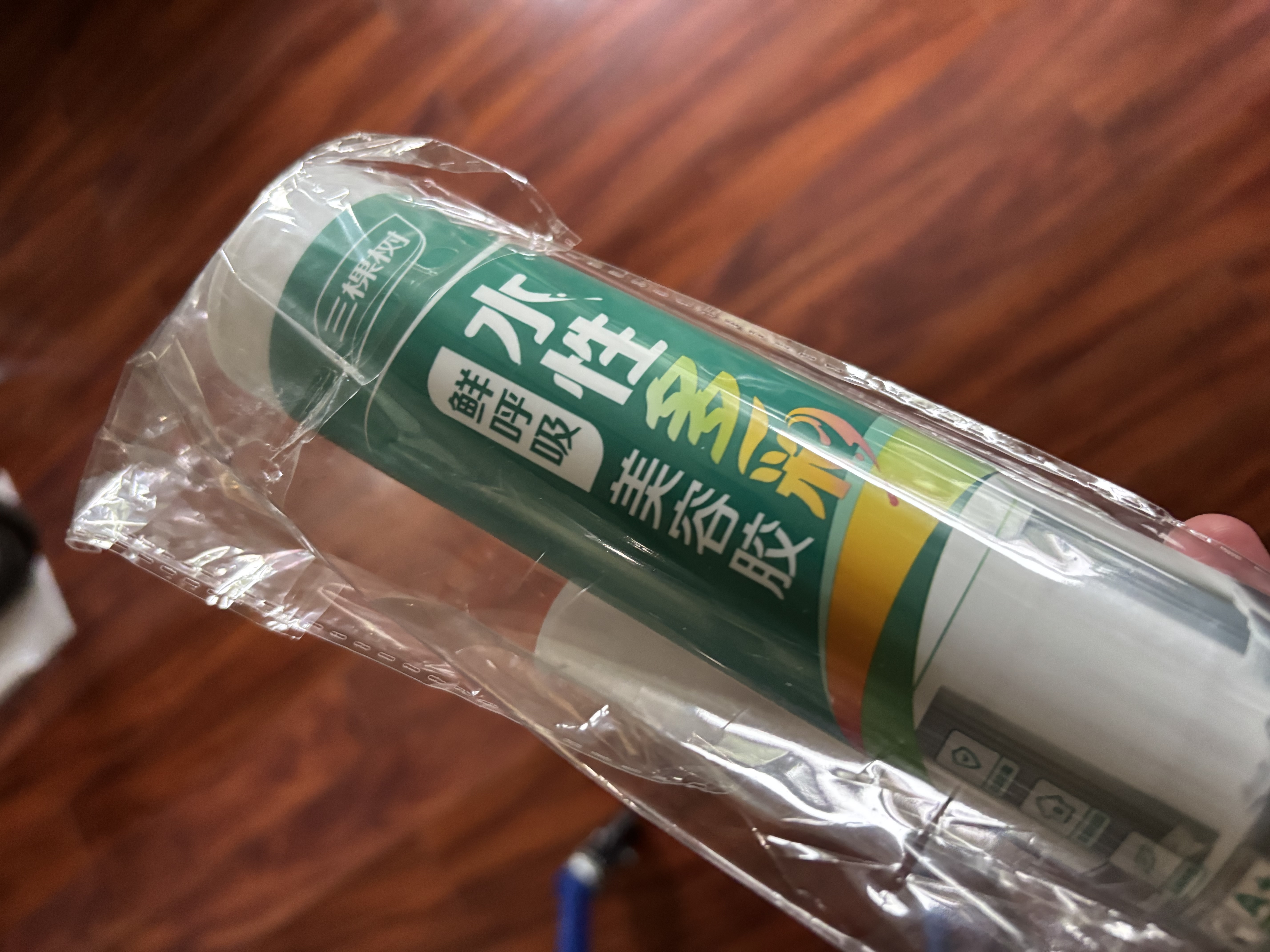 三棵树漆水性美容胶玻璃胶密封胶卫生间马桶水池踢脚线收边胶 白色 300ML 实拍图