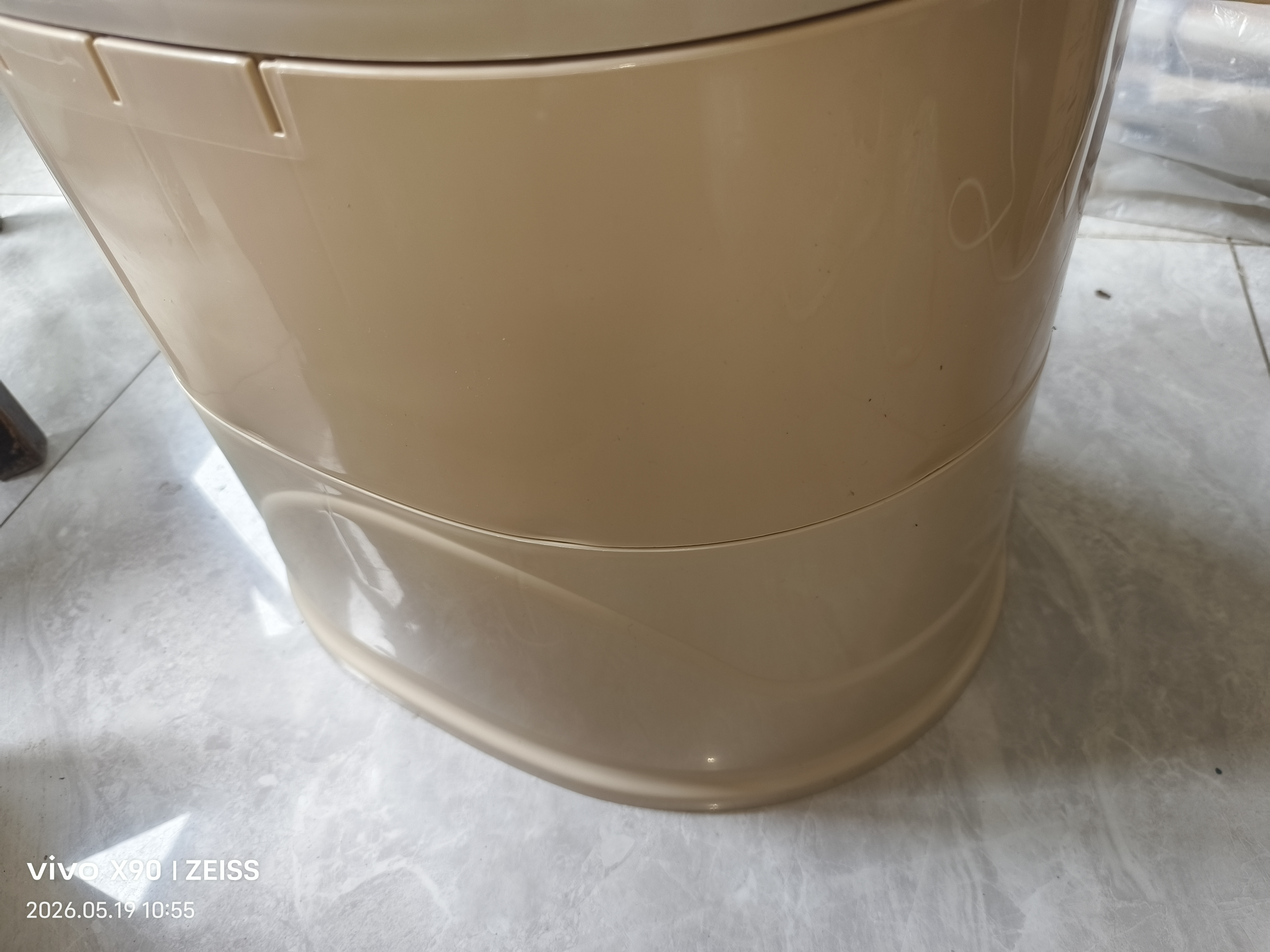 固立特移动马桶老年人坐便器孕妇尿桶简易移动便携式成人塑料卧室坐便椅 米色房间用 【封底双提手内桶】 实拍图