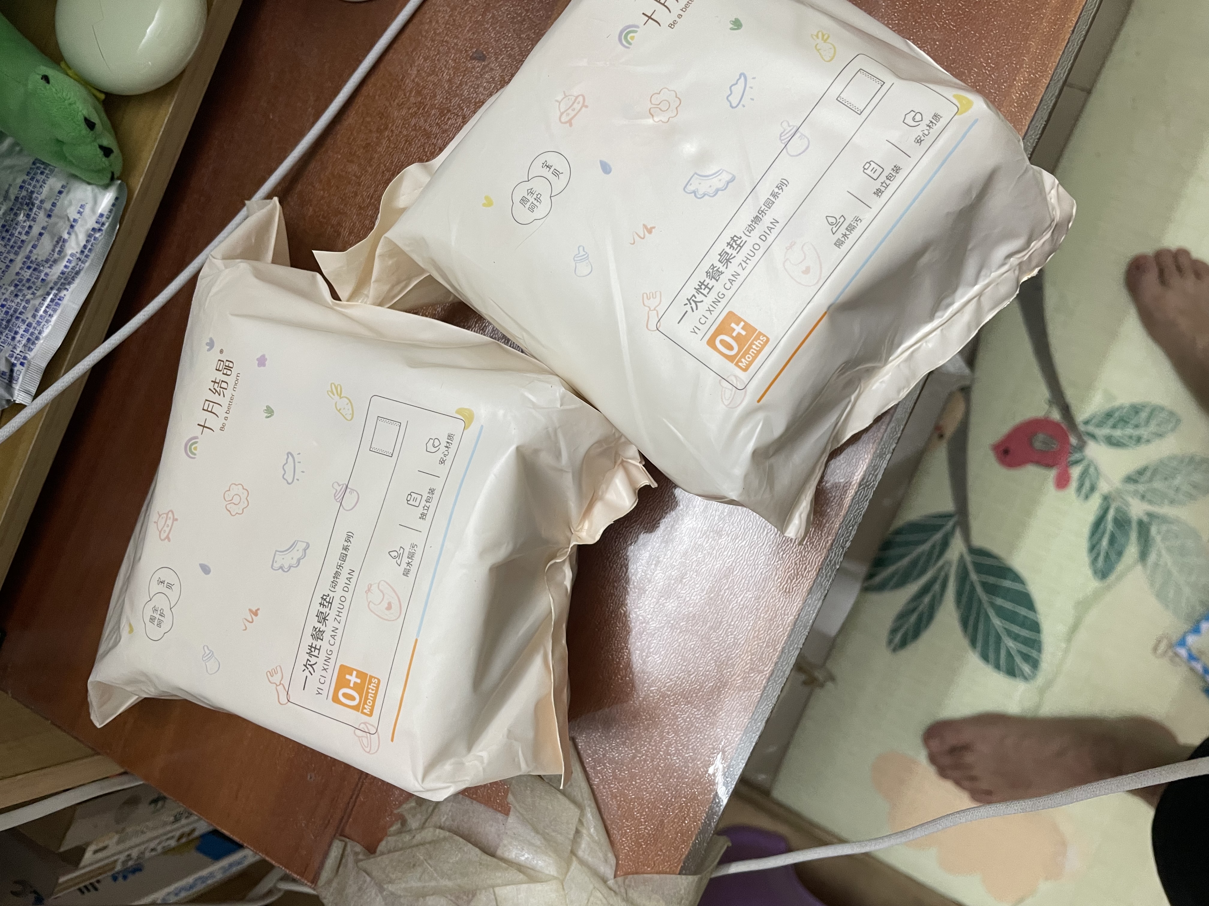十月结晶一次性餐桌垫儿童旅行便捷宝宝吃饭防水隔脏家庭餐桌垫20片/盒 实拍图