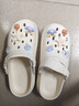 名创优品（MINISO）洞洞鞋女款夏季户外穿eva防滑防臭可DIY沙滩鞋增高凉拖鞋女士 卡其+海洋星星 36-37 实拍图