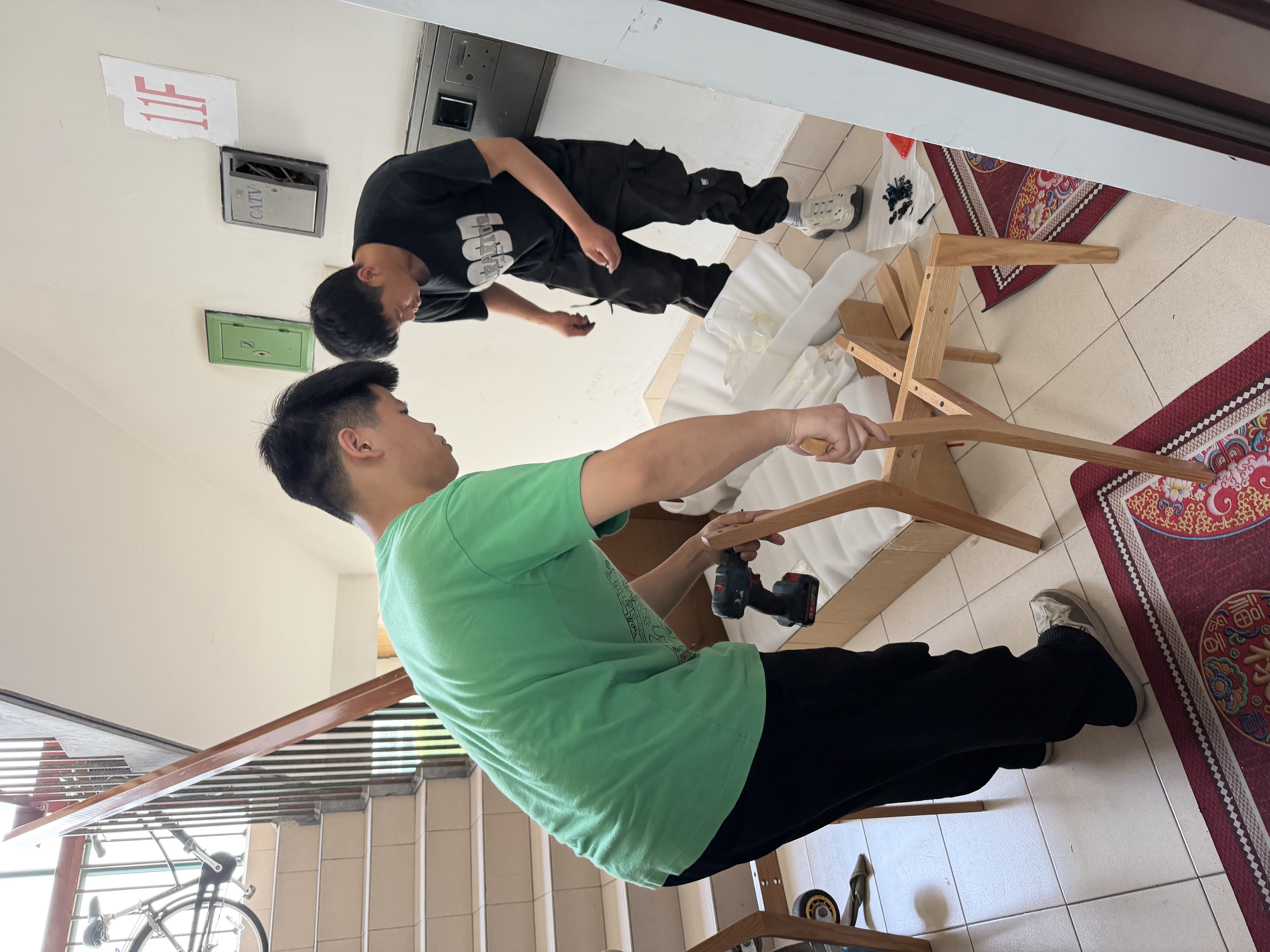 源氏木语实木餐椅北欧风橡木靠背椅家用多材质休闲椅现代简约餐厅吃饭椅子 【16】橡木原木色)0.47m软包椅烟栗棕*2 实拍图