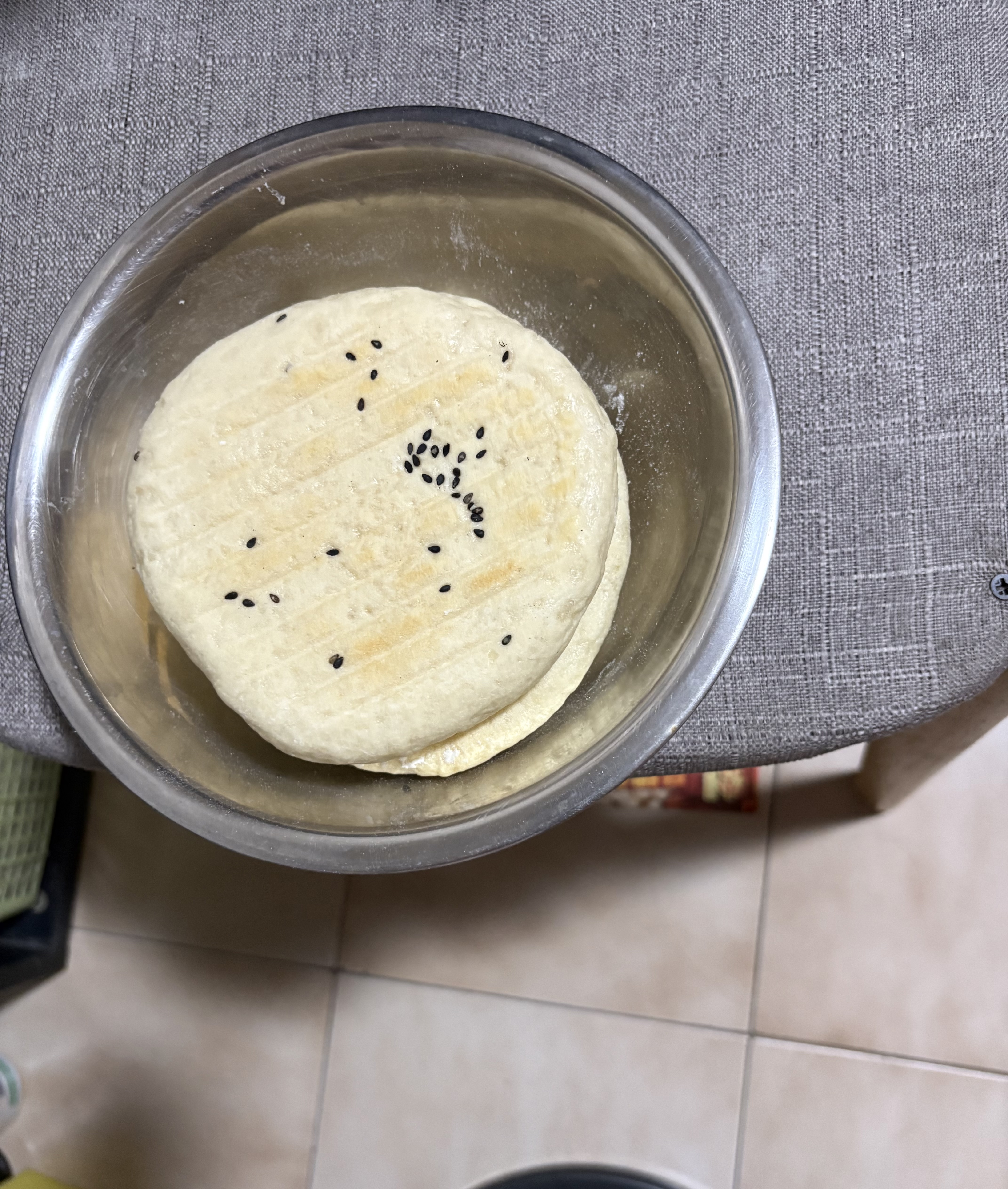 奥克斯（AUX） 电饼铛家用小型1-2人双面三明治早餐机煎饼烙饼锅迷你小号20CM多功能煎烤机烤肉锅 公主粉1-2人食 实拍图