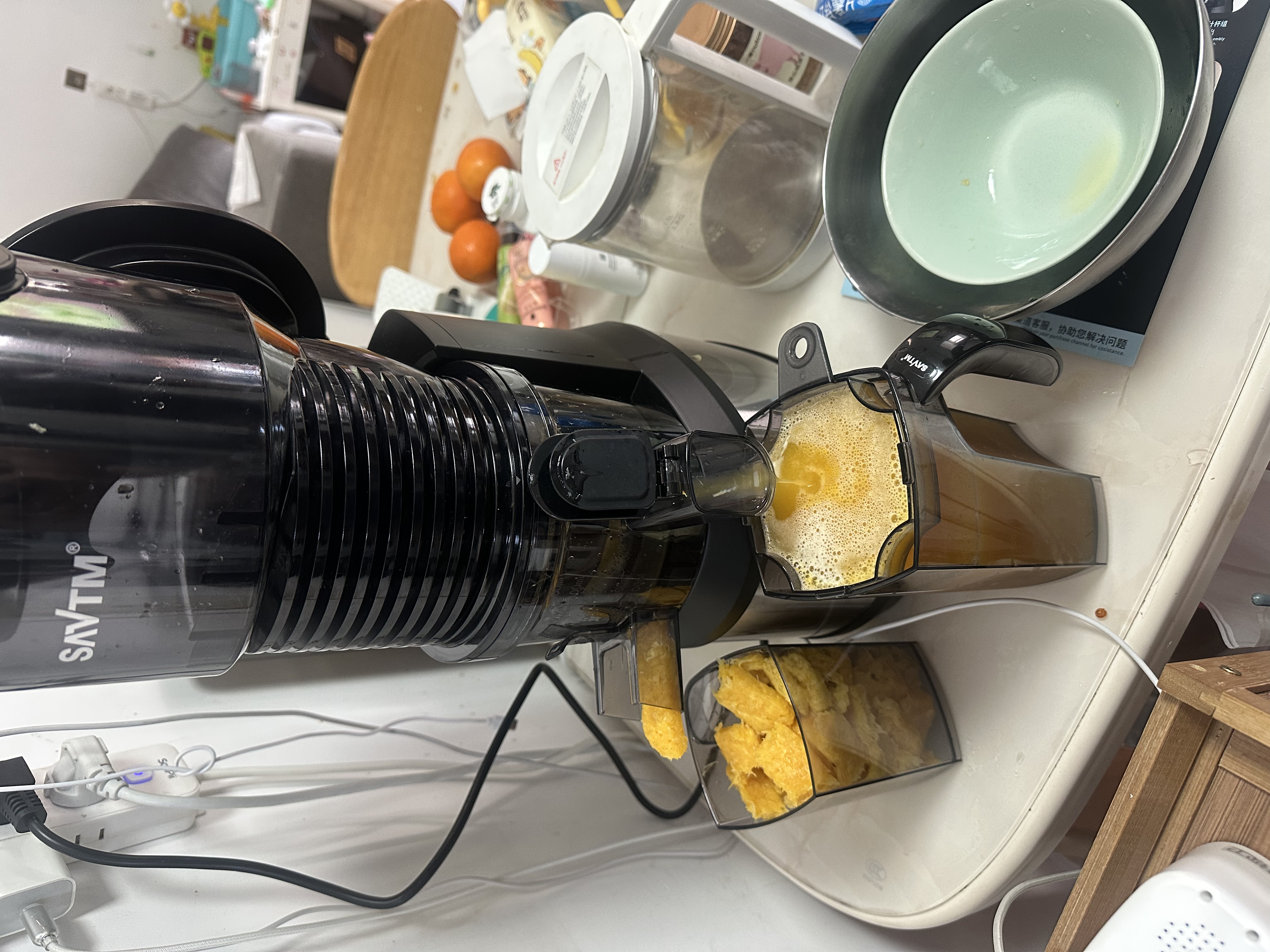 狮威特savtm榨汁机汁渣分离全自动商用原汁机大容量果汁机蔬菜豆浆冰淇淋碎冰摆摊鲜榨果汁大口径榨汁机 JE-99D【可榨12小时】300瓦大电机 标配 实拍图