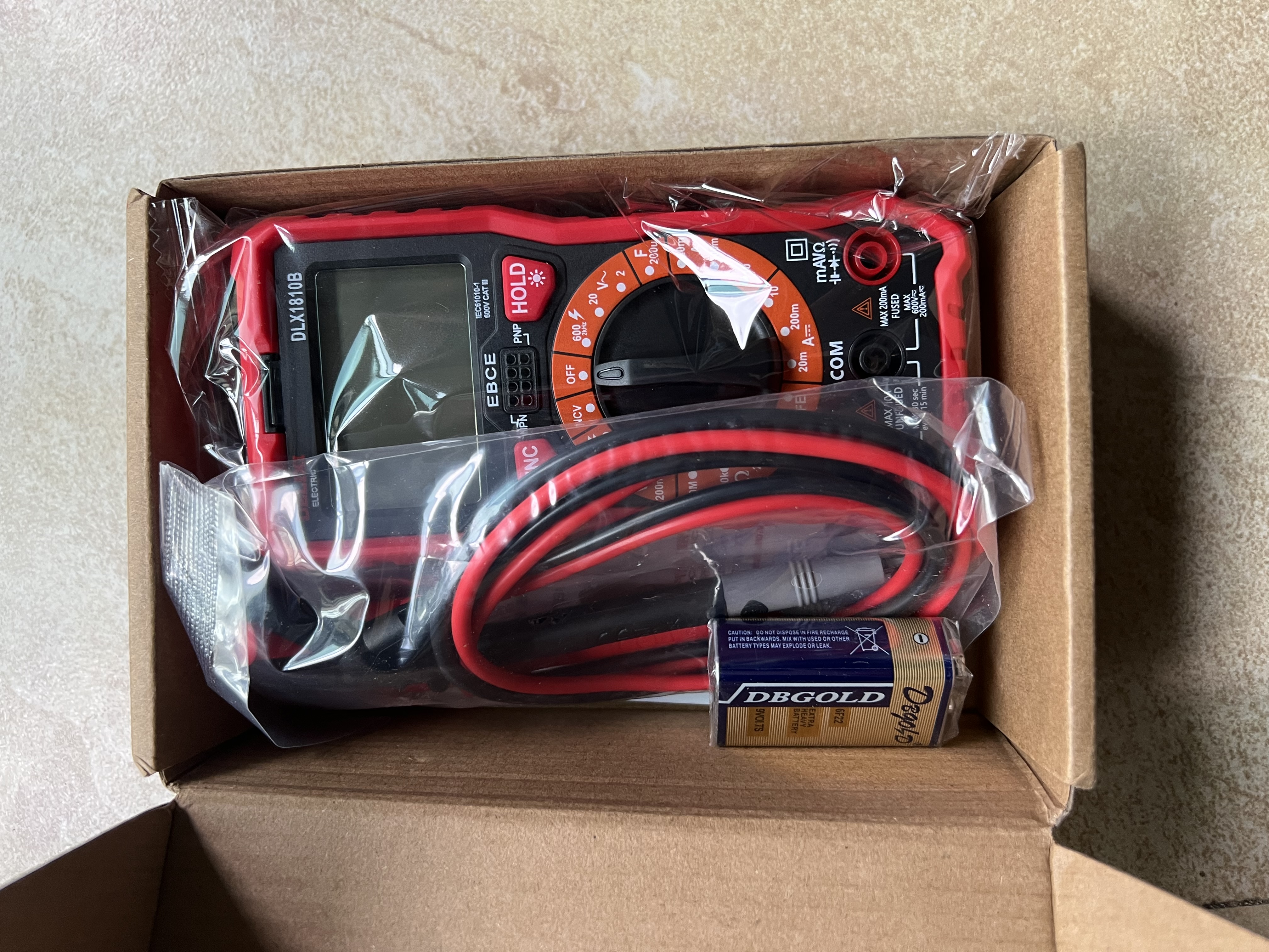 德力西电气（DELIXI ELECTRIC）智能防烧数字万用表家用数显便携高精度万能表电压电流/电阻/电容 实拍图