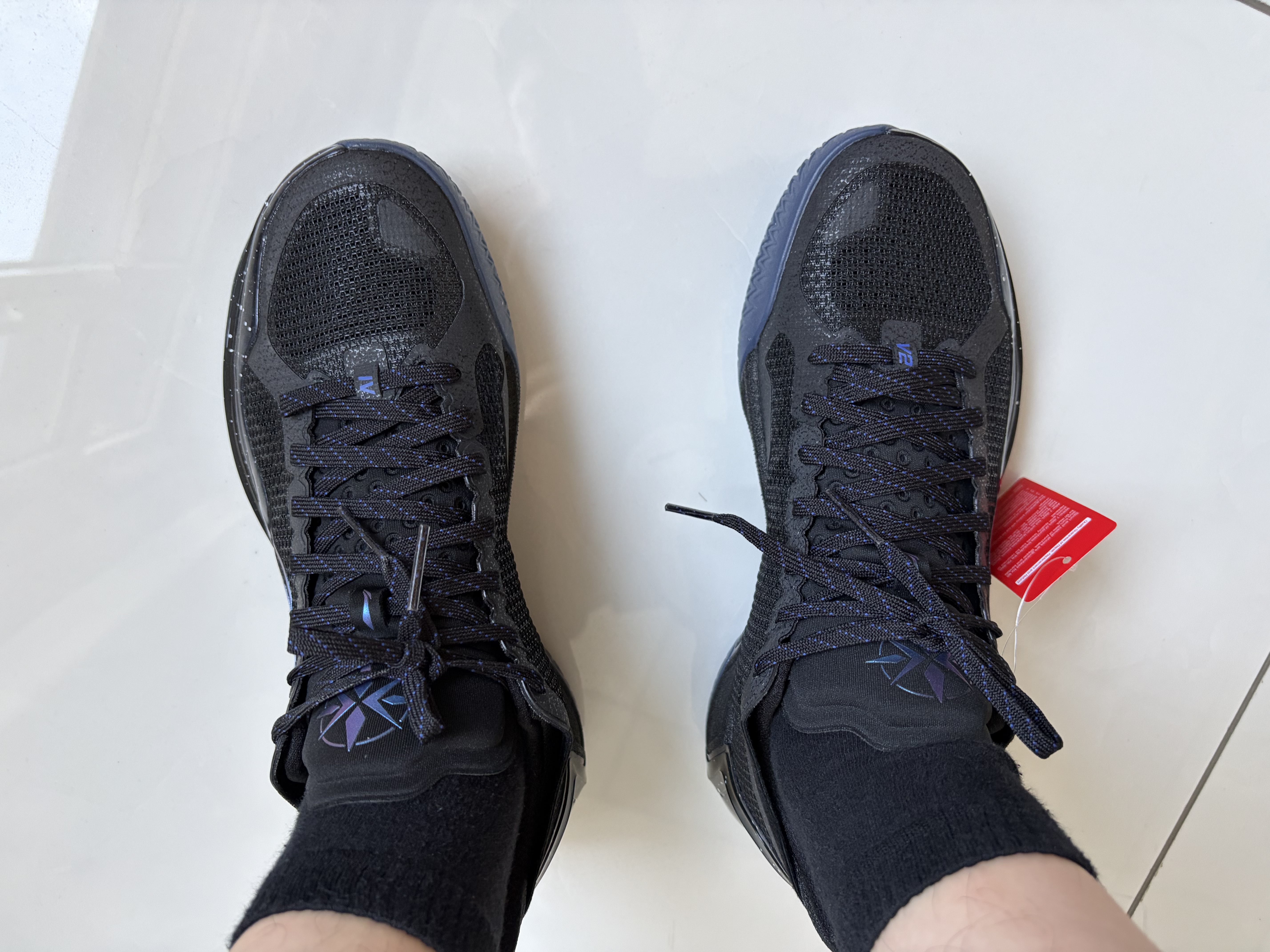 李宁利刃4V2|男鞋秋冬季减震稳定篮球专业比赛鞋运动鞋 【黑曜石】暗夜黑-8 40 实拍图