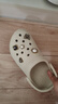 卡骆驰（CROCS）檀健次同款经典洞洞鞋轻便百搭女沙滩鞋包头拖鞋男鞋|10001 骨白色-2Y2(含智必星) 37 /38(230mm) 实拍图