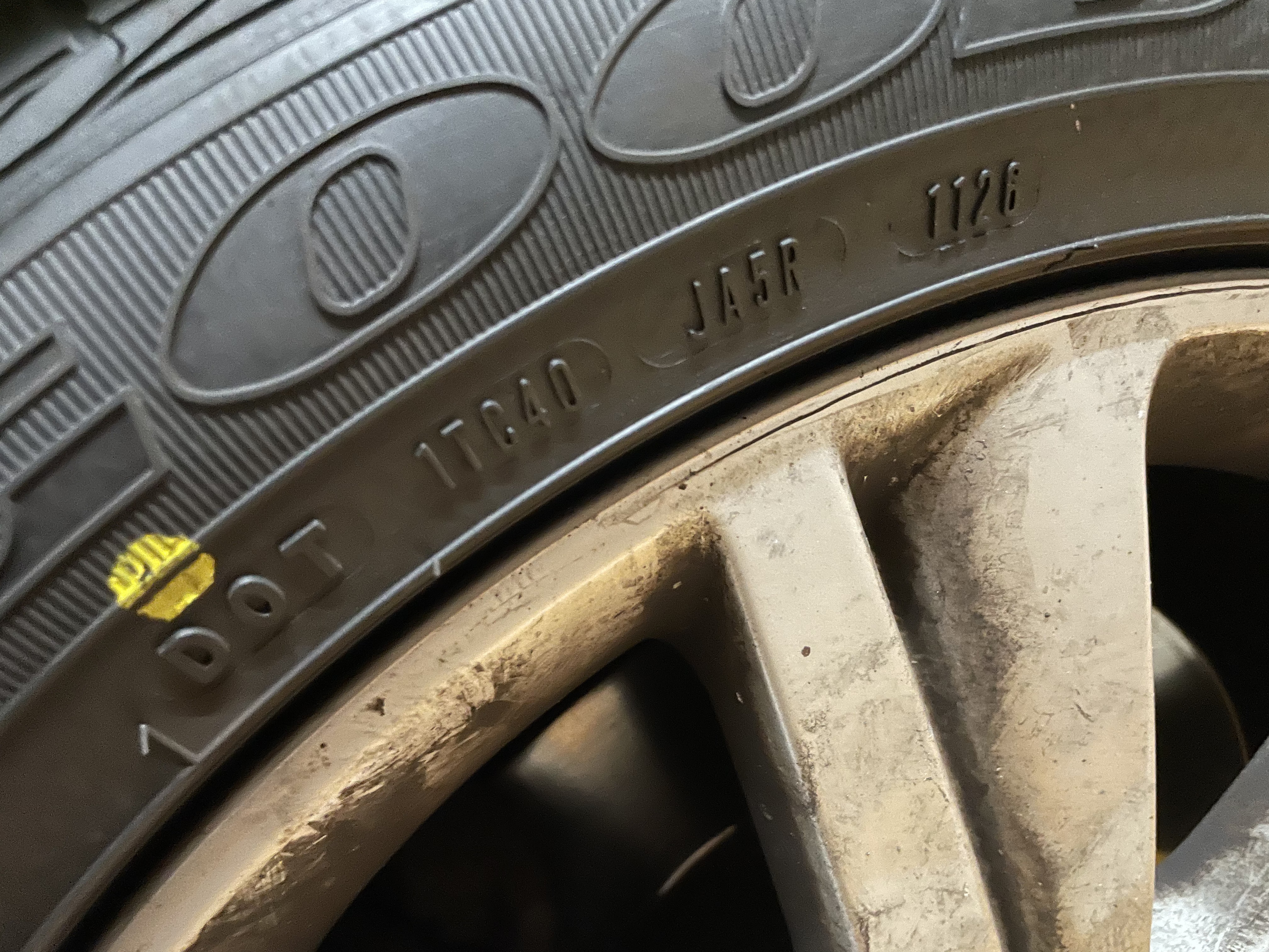 固特异（Goodyear）汽车轮胎 225/50R17 94Y EXCELLENCE 三能 AO 原配奥迪A4 实拍图