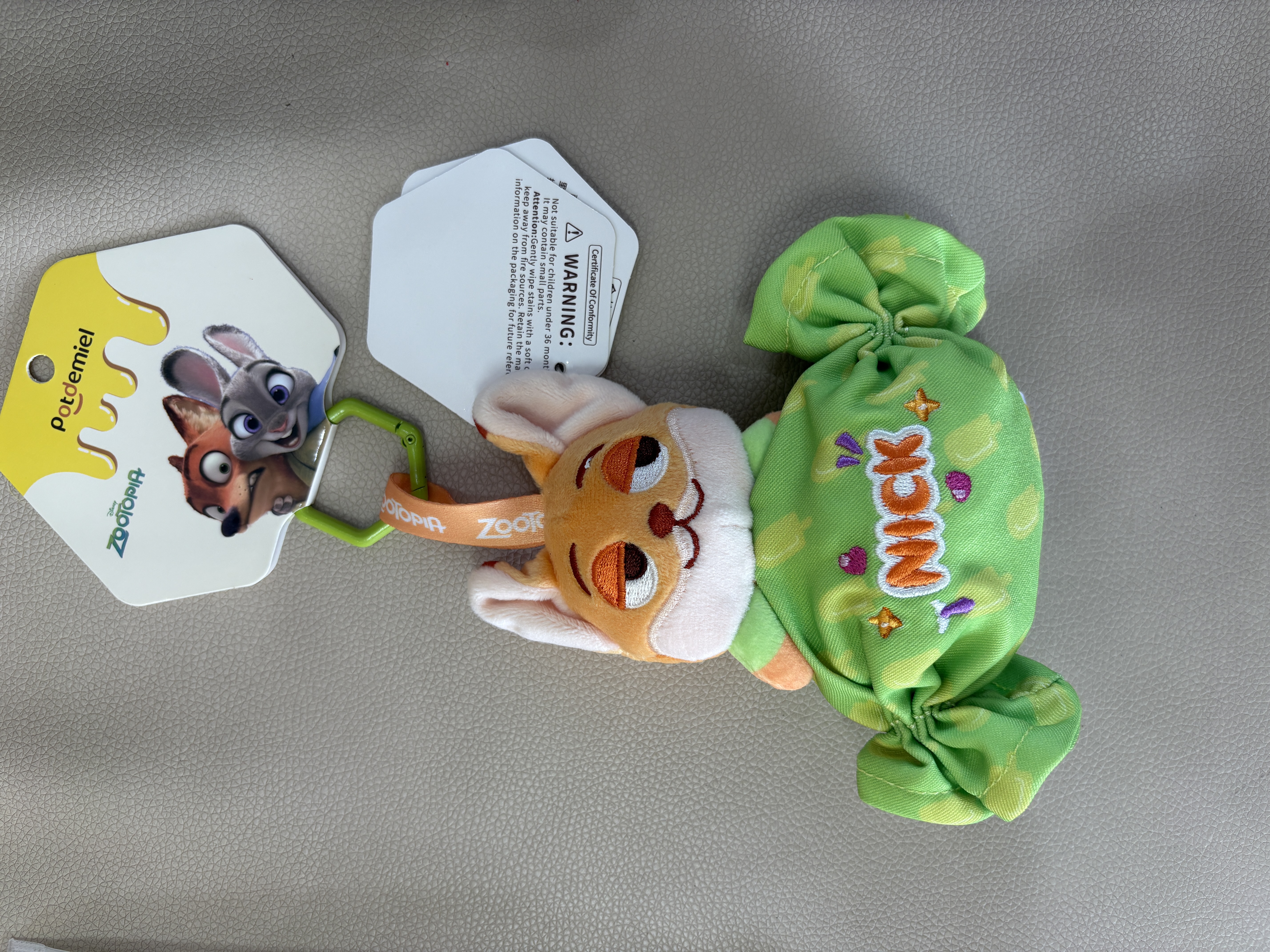 迪士尼（Disney）疯狂动物城尼克零钱包耳机钥匙包毛绒玩具挂件送闺蜜礼物女 实拍图