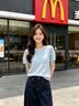 拉夏贝尔温柔风镂空针织短袖t恤女夏季2026新款韩版修身显瘦上衣 蓝色 L 实拍图