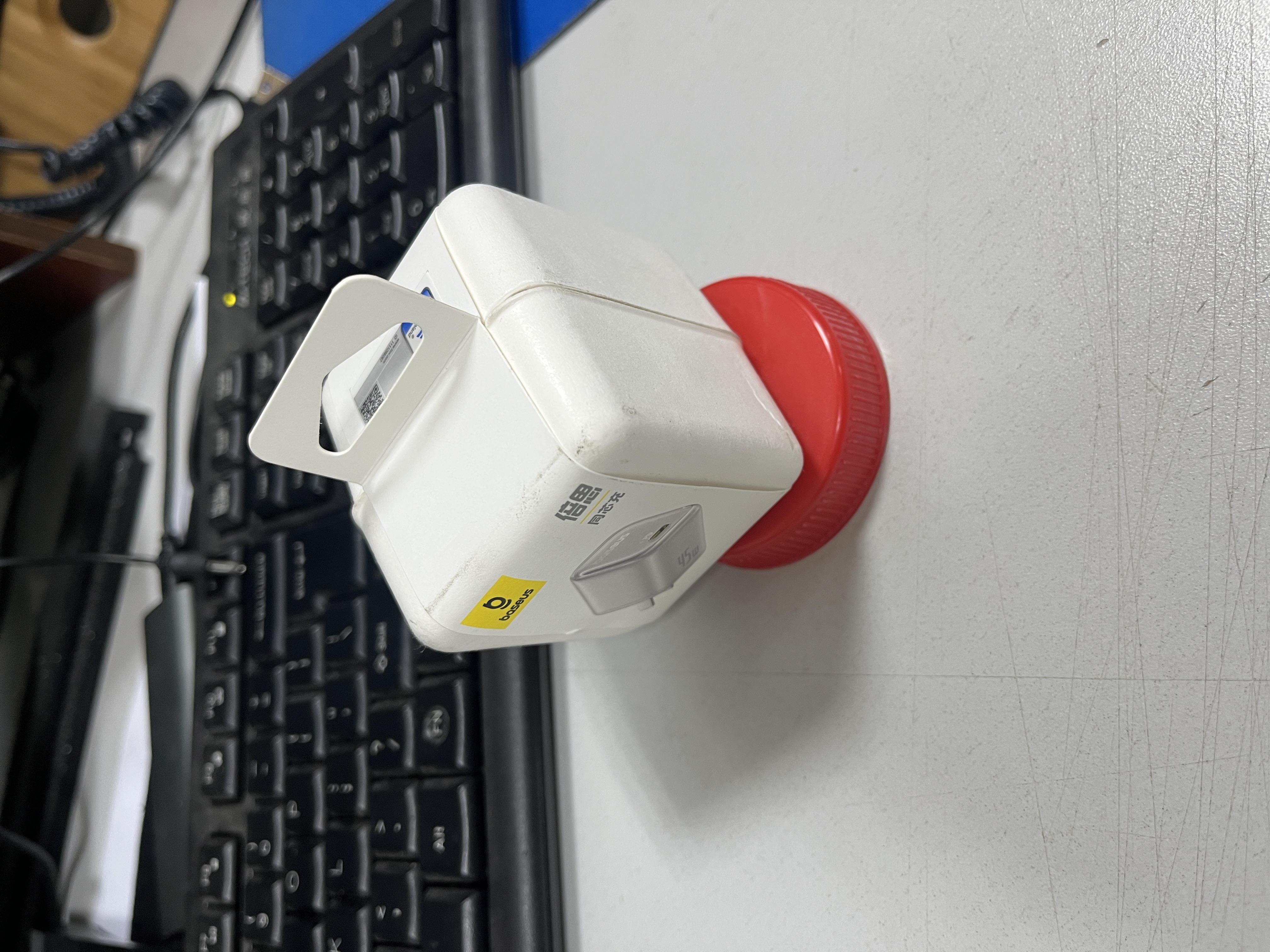 倍思同芯充 苹果17充电器pd45W兼容40W氮化镓快充头 iPhone17/16/15ProMax/Air手机ipad充电头 钛原色 实拍图
